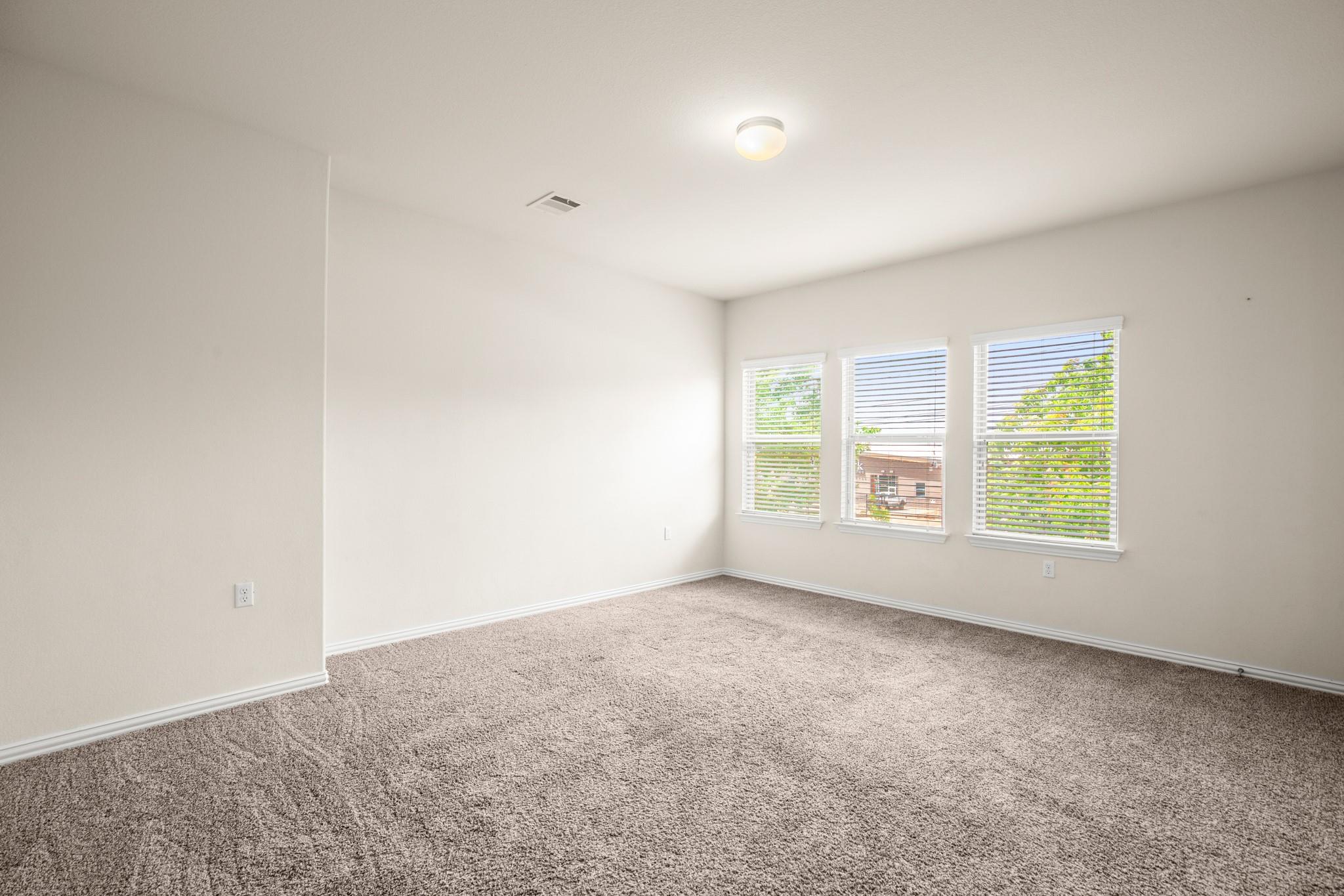 10012 Epic Knoll Dr, Austin, TX 78747