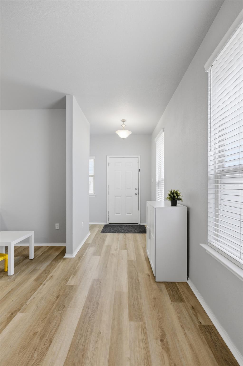 309 La Dera Dr, Liberty Hill, TX 78642