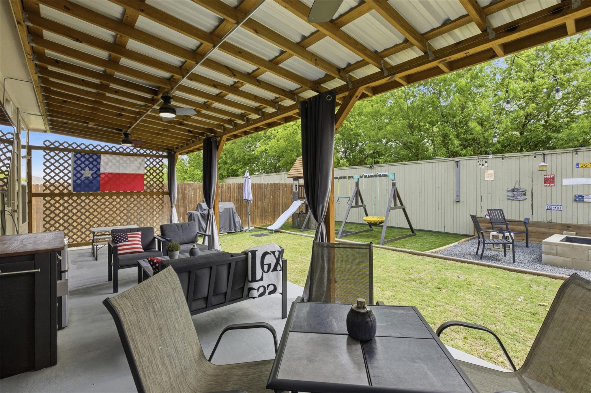 309 La Dera Dr, Liberty Hill, TX 78642