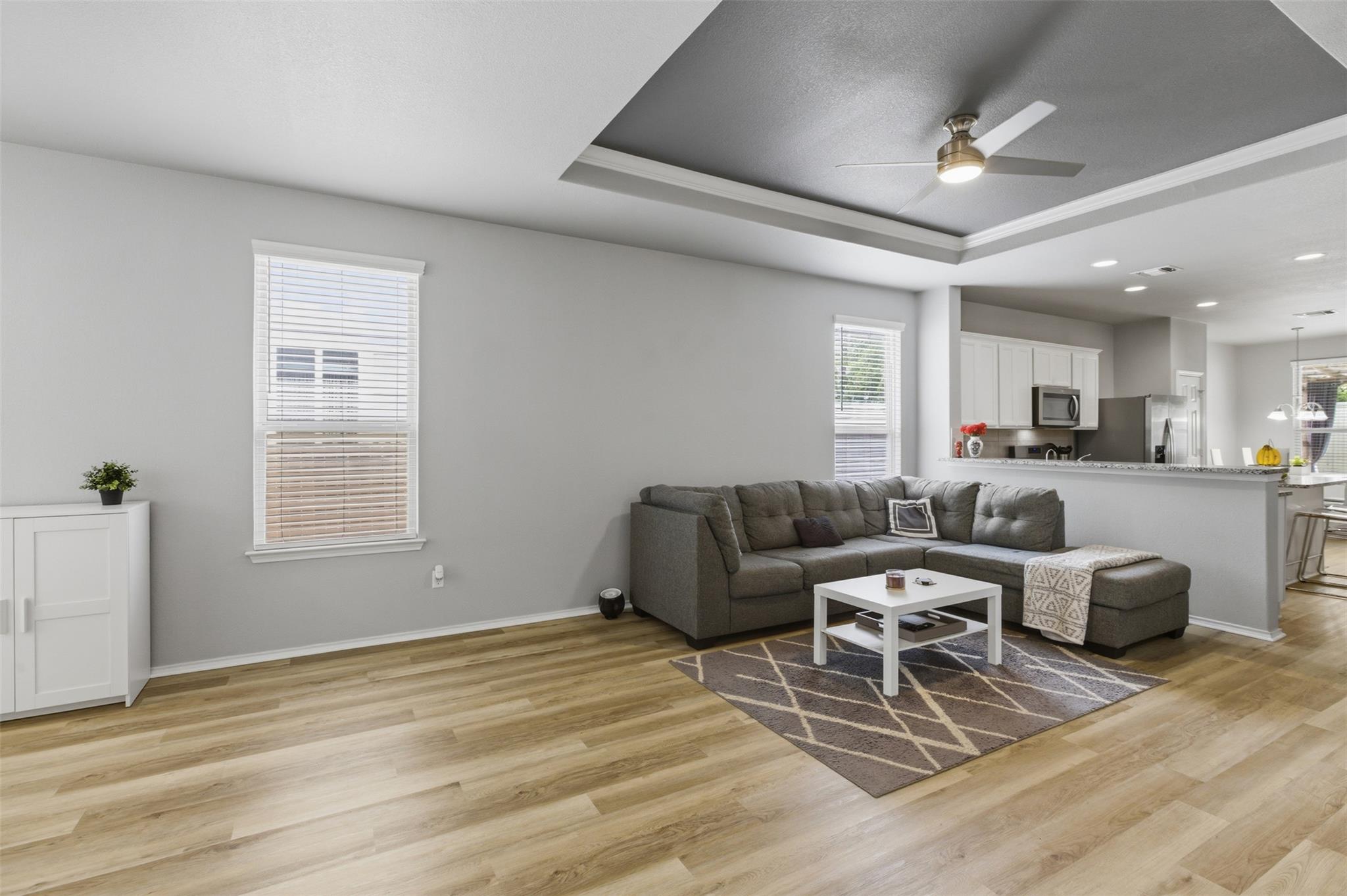 309 La Dera Dr, Liberty Hill, TX 78642