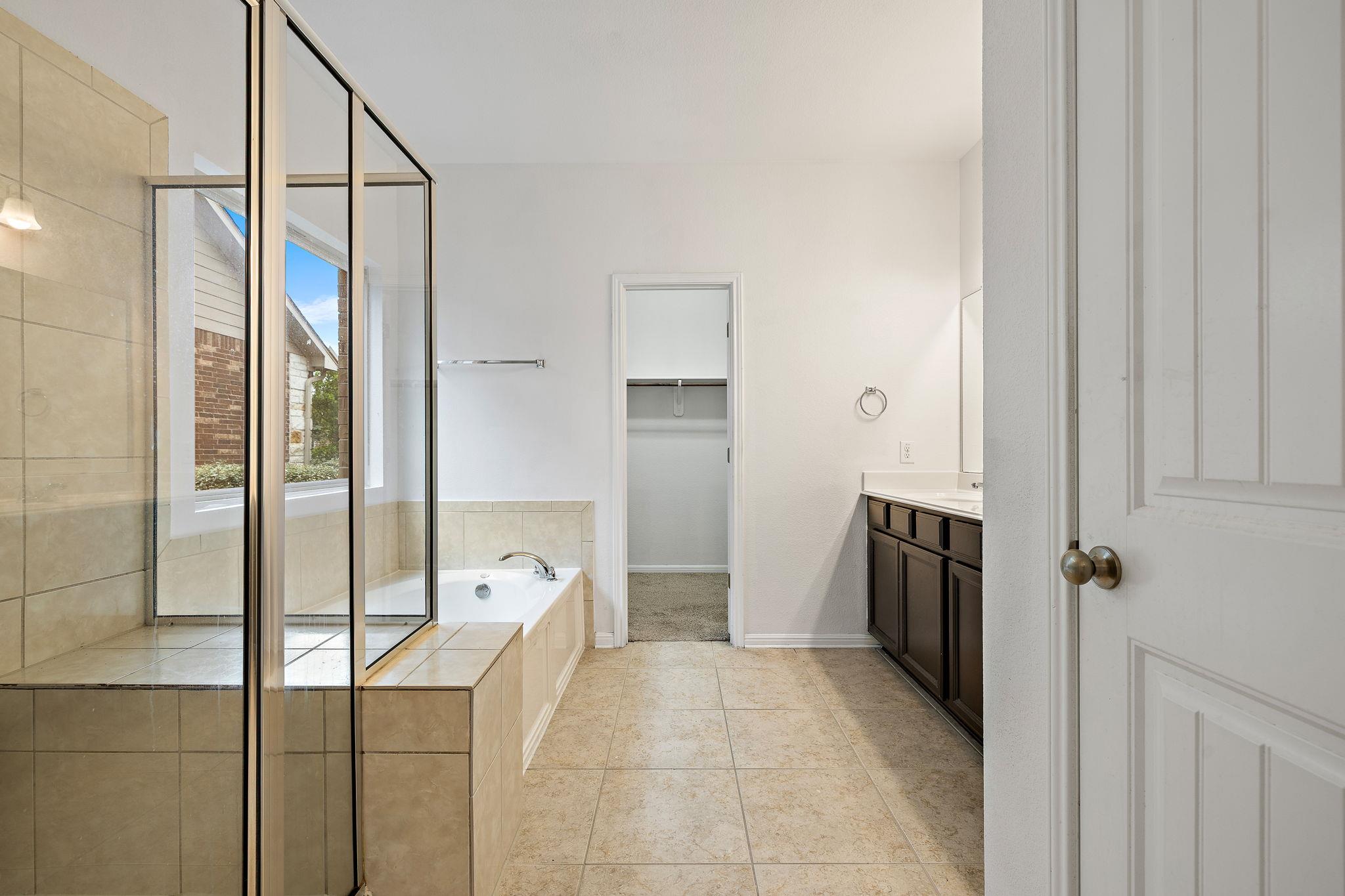 1013 Matheson Dr, Leander, TX 78641