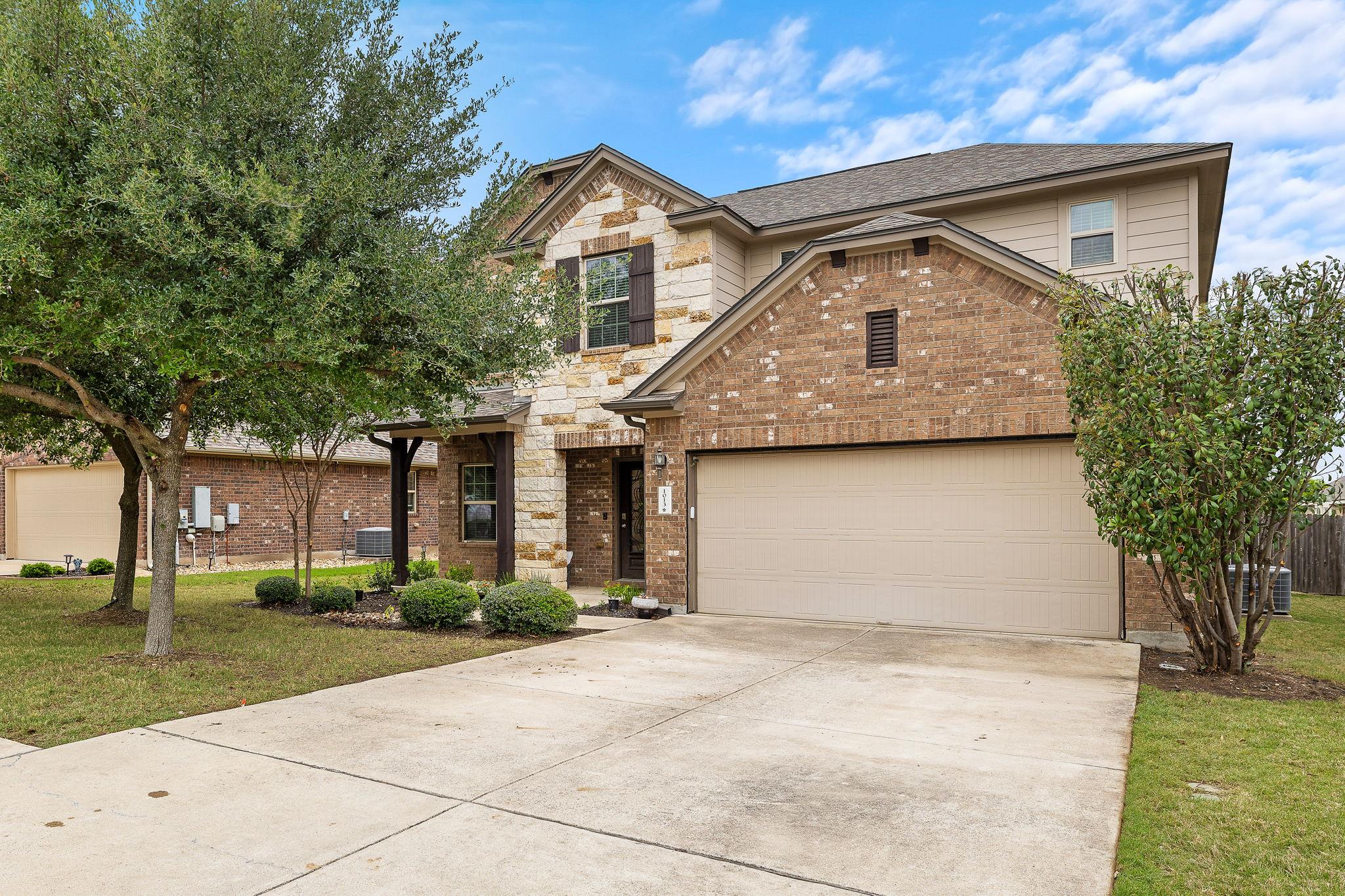 1013 Matheson Dr, Leander, TX 78641