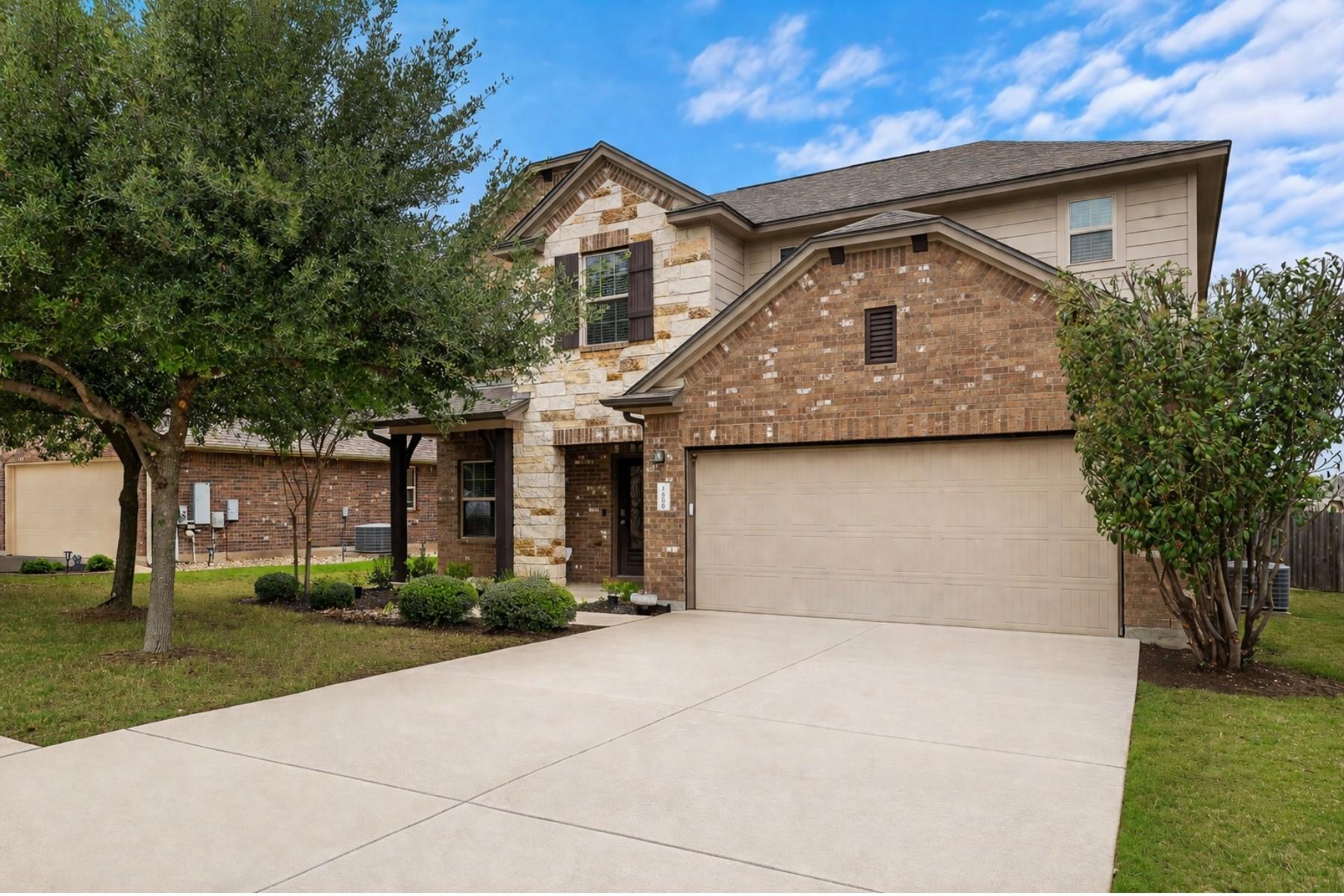 1013 Matheson Dr, Leander, TX 78641