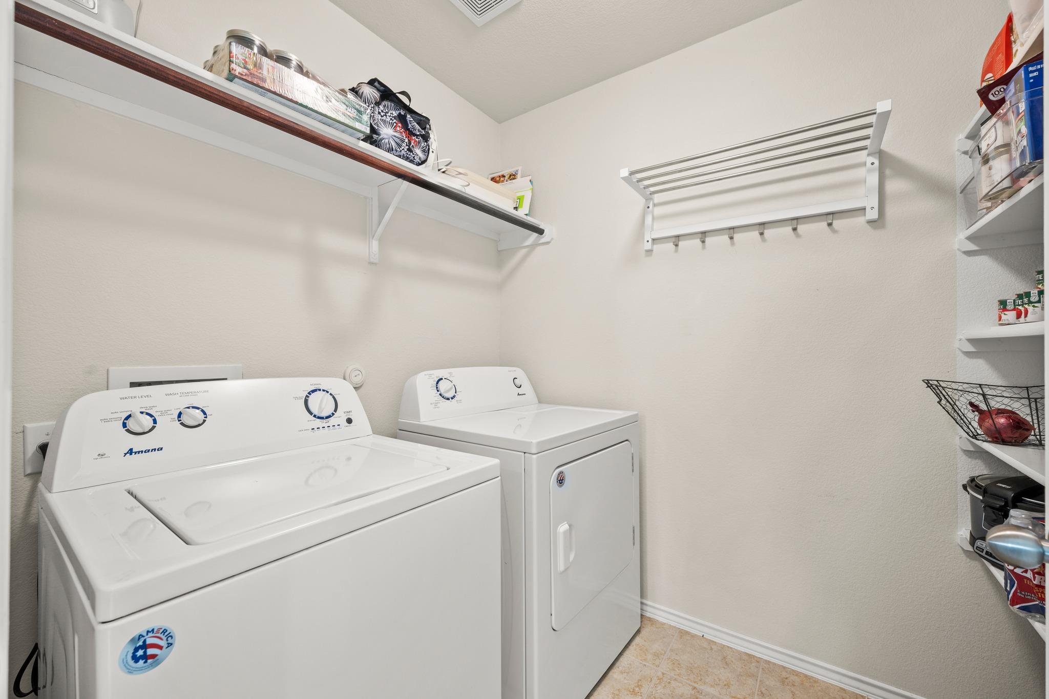 380 Housefinch Loop, Leander, TX 78641