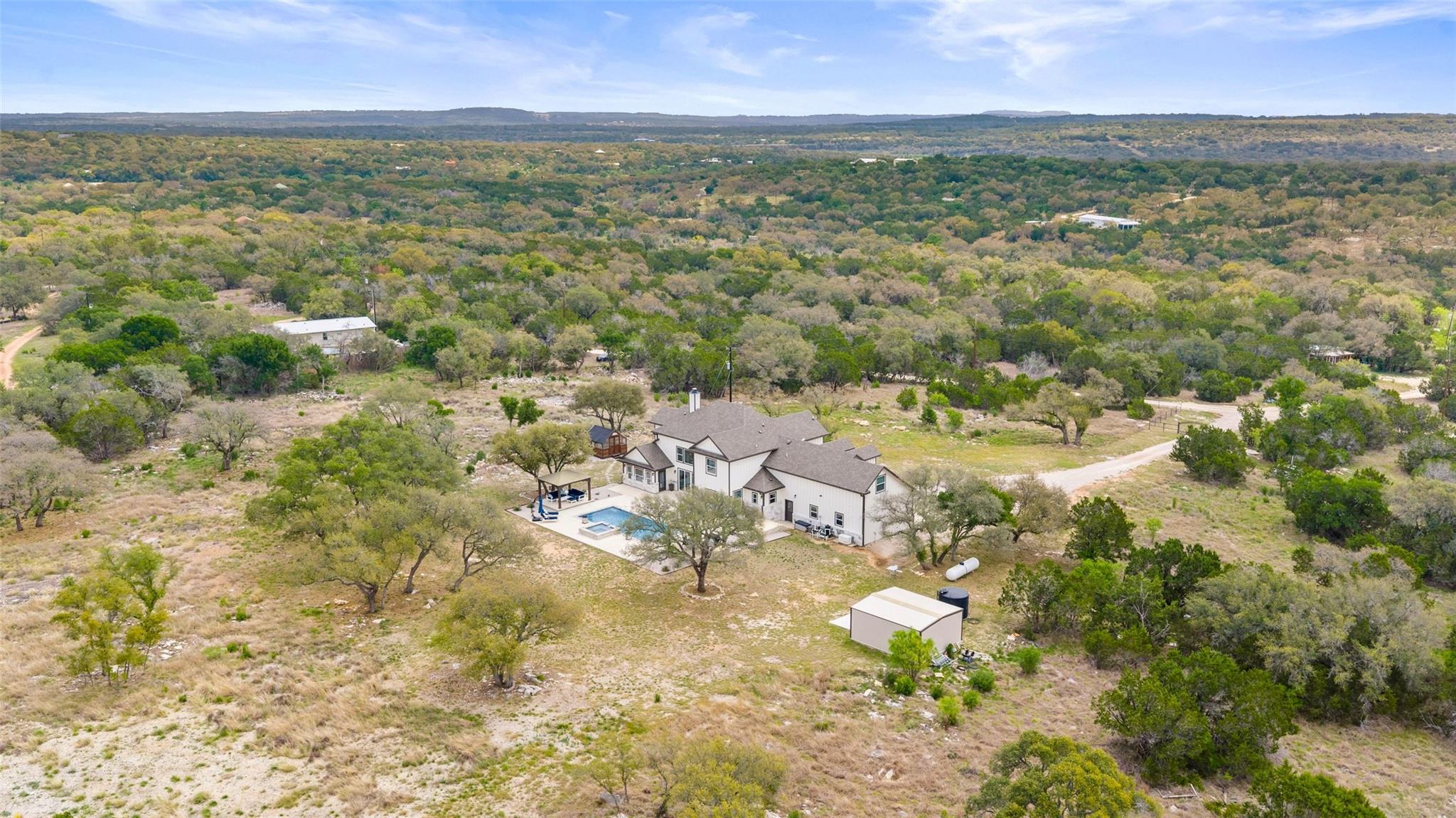 889 Brock Hollow Dr, Johnson City, TX 78636