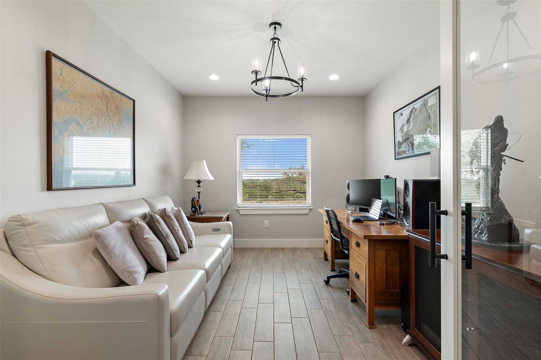 889 Brock Hollow Dr, Johnson City, TX 78636