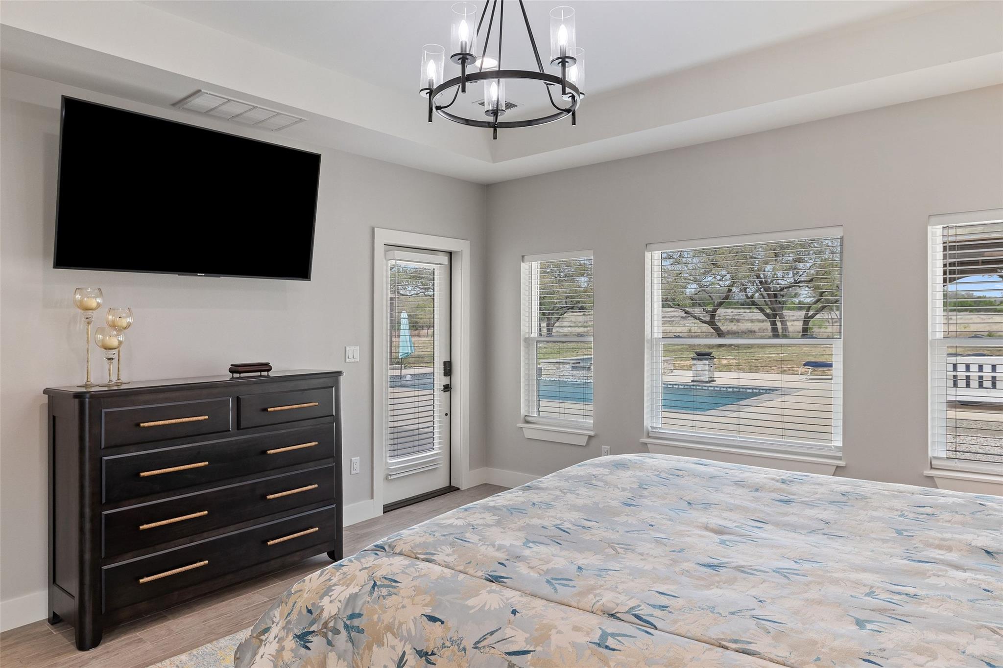 889 Brock Hollow Dr, Johnson City, TX 78636