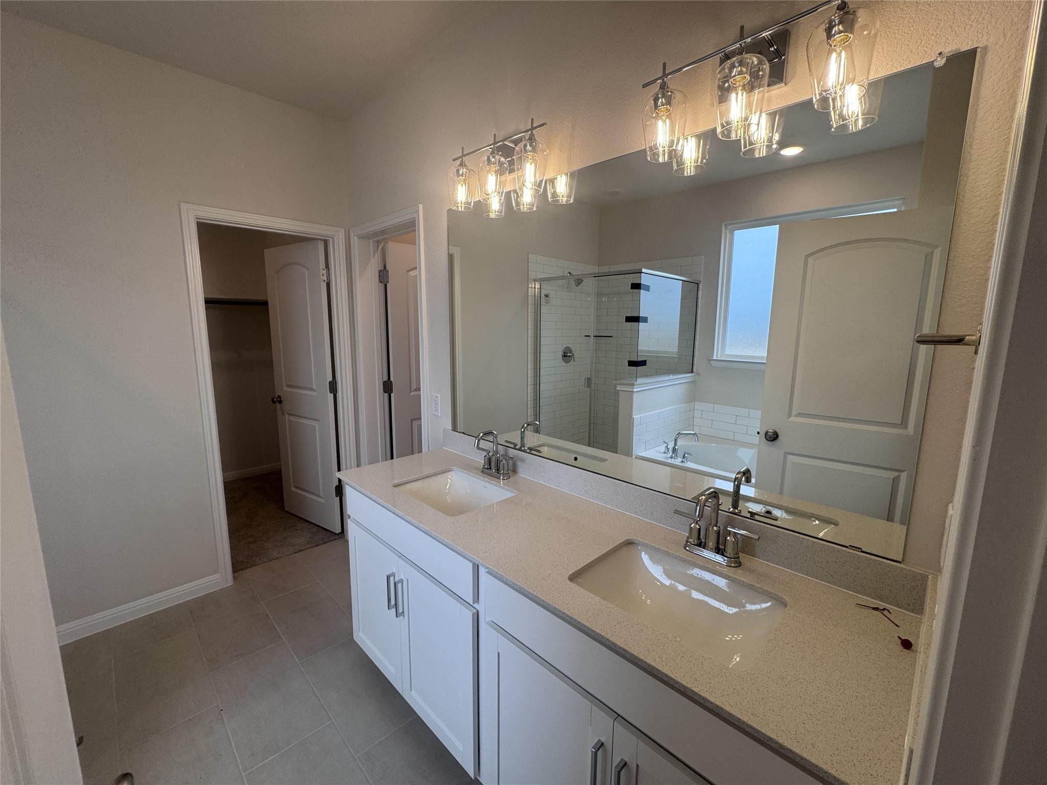 204 Willow Heights Dr, Hutto, TX 78634