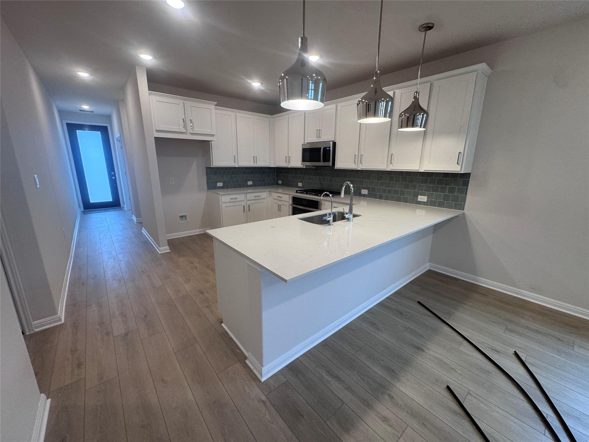 204 Willow Heights Dr, Hutto, TX 78634