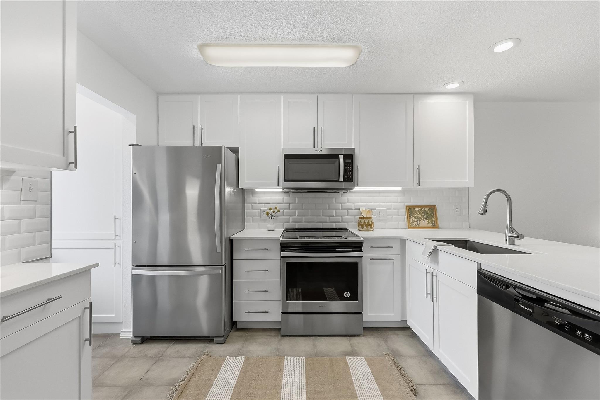 2215 Post Rd # 2070, Austin, TX 78704