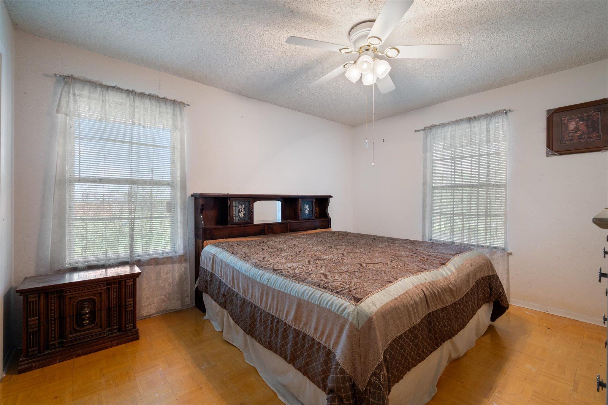 8 VALLEY CREEK Rd, Round Rock, TX 78664