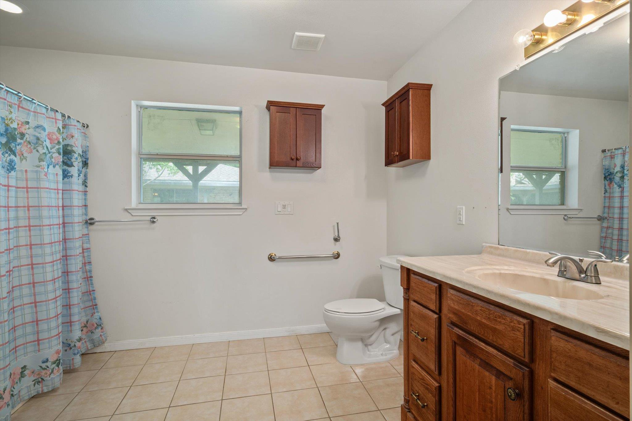 8 VALLEY CREEK Rd, Round Rock, TX 78664