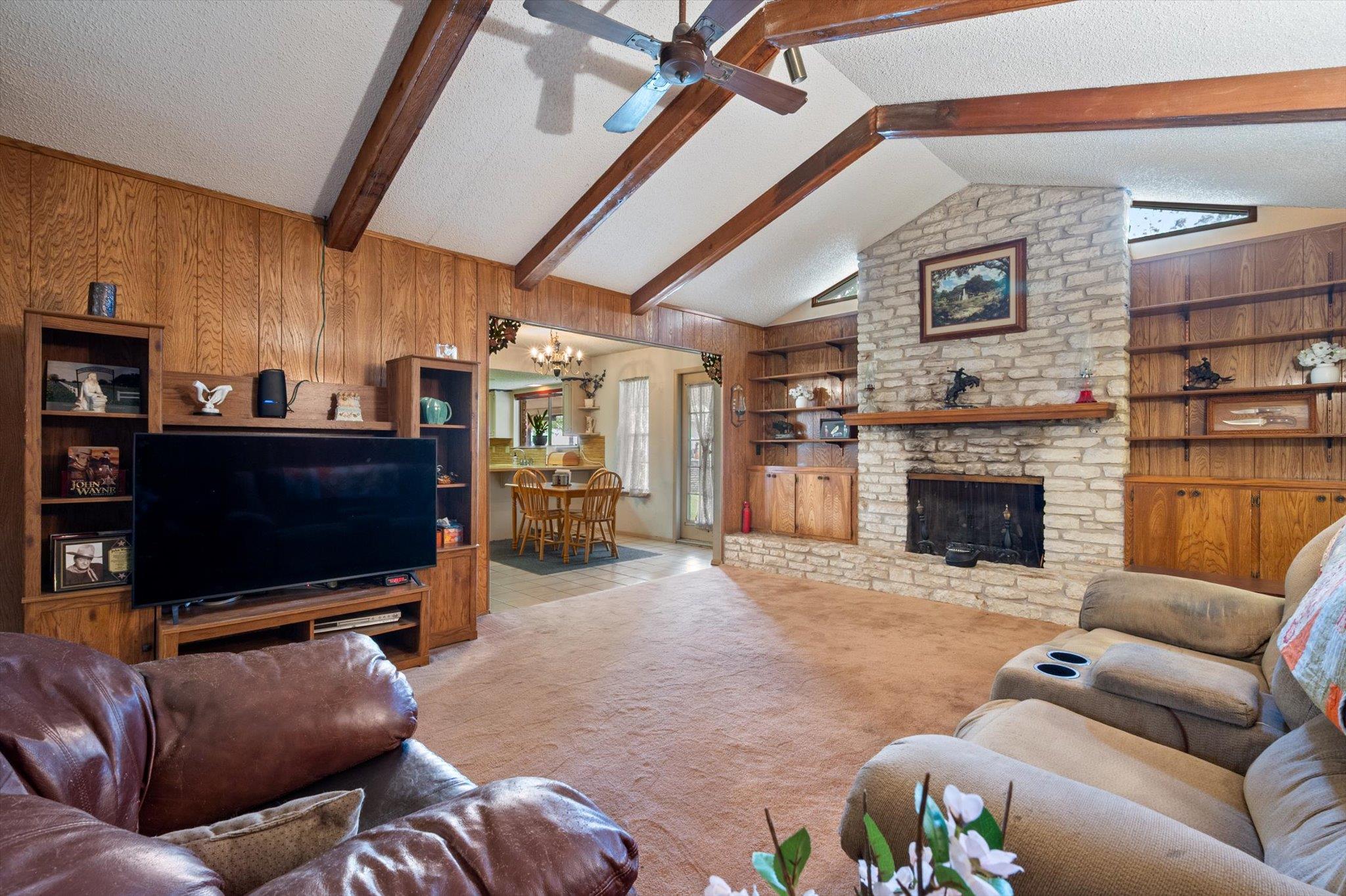 8 VALLEY CREEK Rd, Round Rock, TX 78664