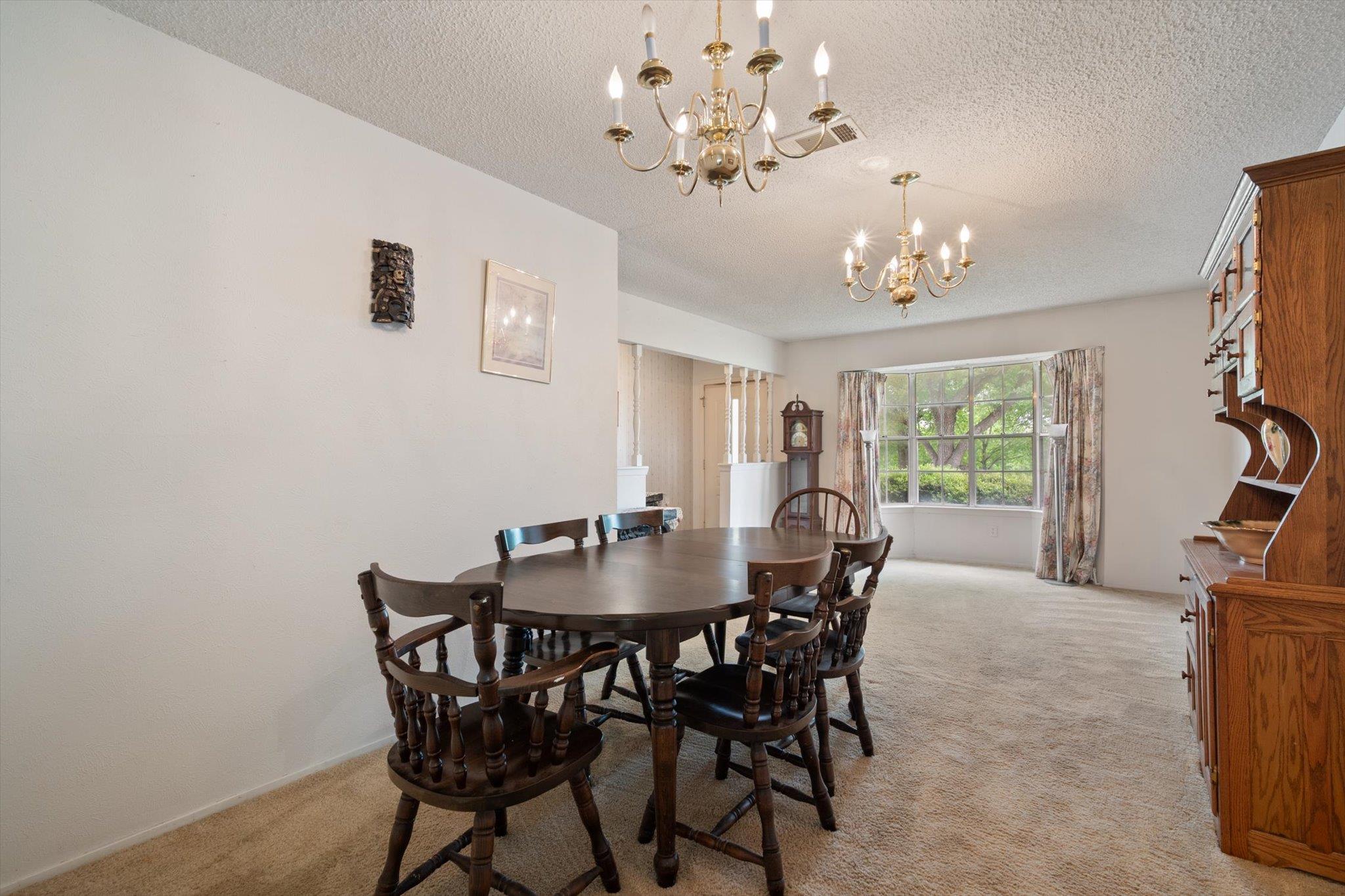 8 VALLEY CREEK Rd, Round Rock, TX 78664