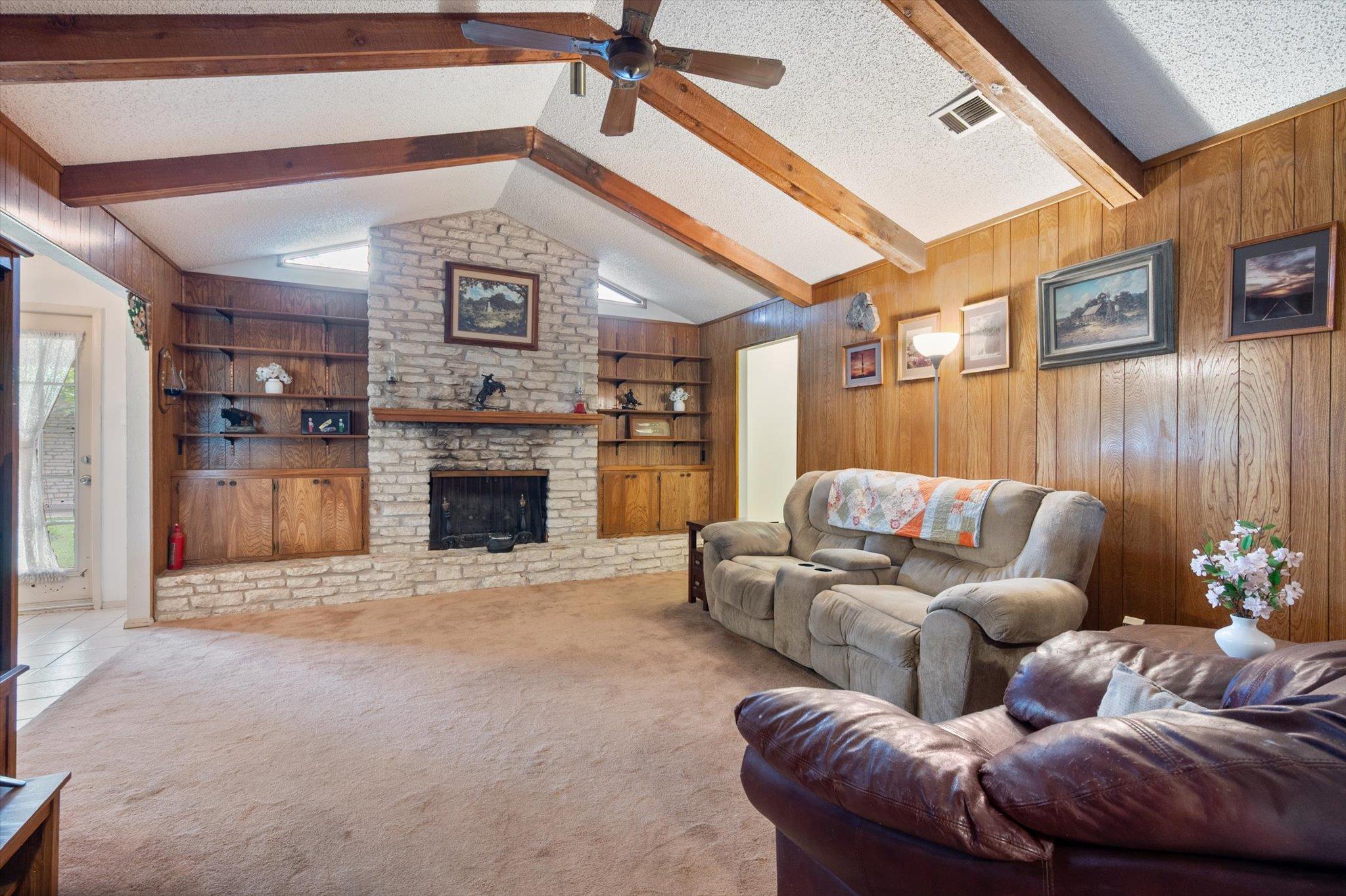 8 VALLEY CREEK Rd, Round Rock, TX 78664
