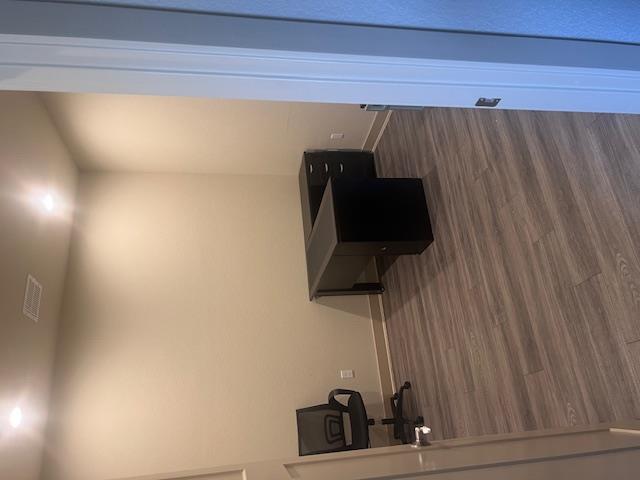 10824 E Crystal Falls Pkwy # 503, Leander, TX 78641