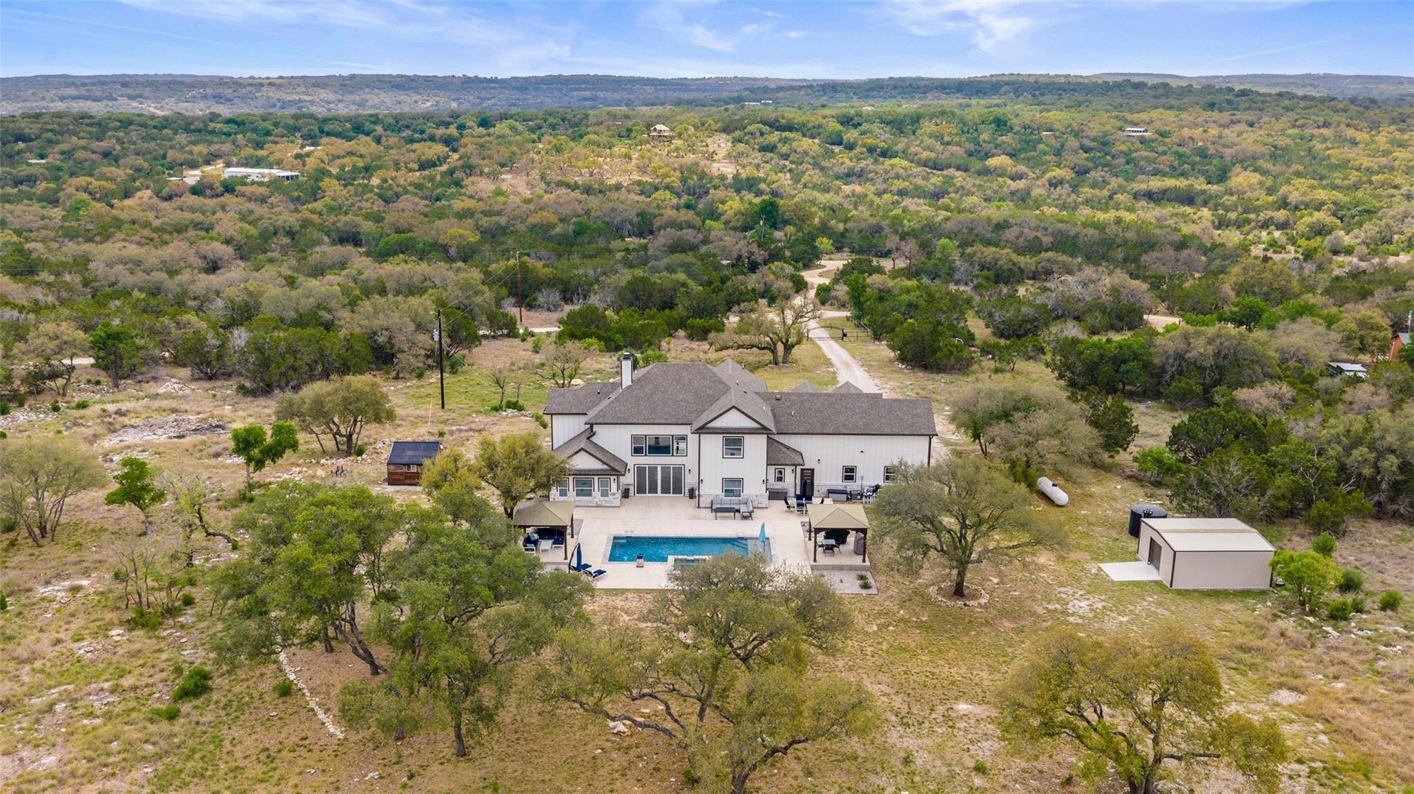 889 Brock Hollow Dr, Johnson City, TX 78636