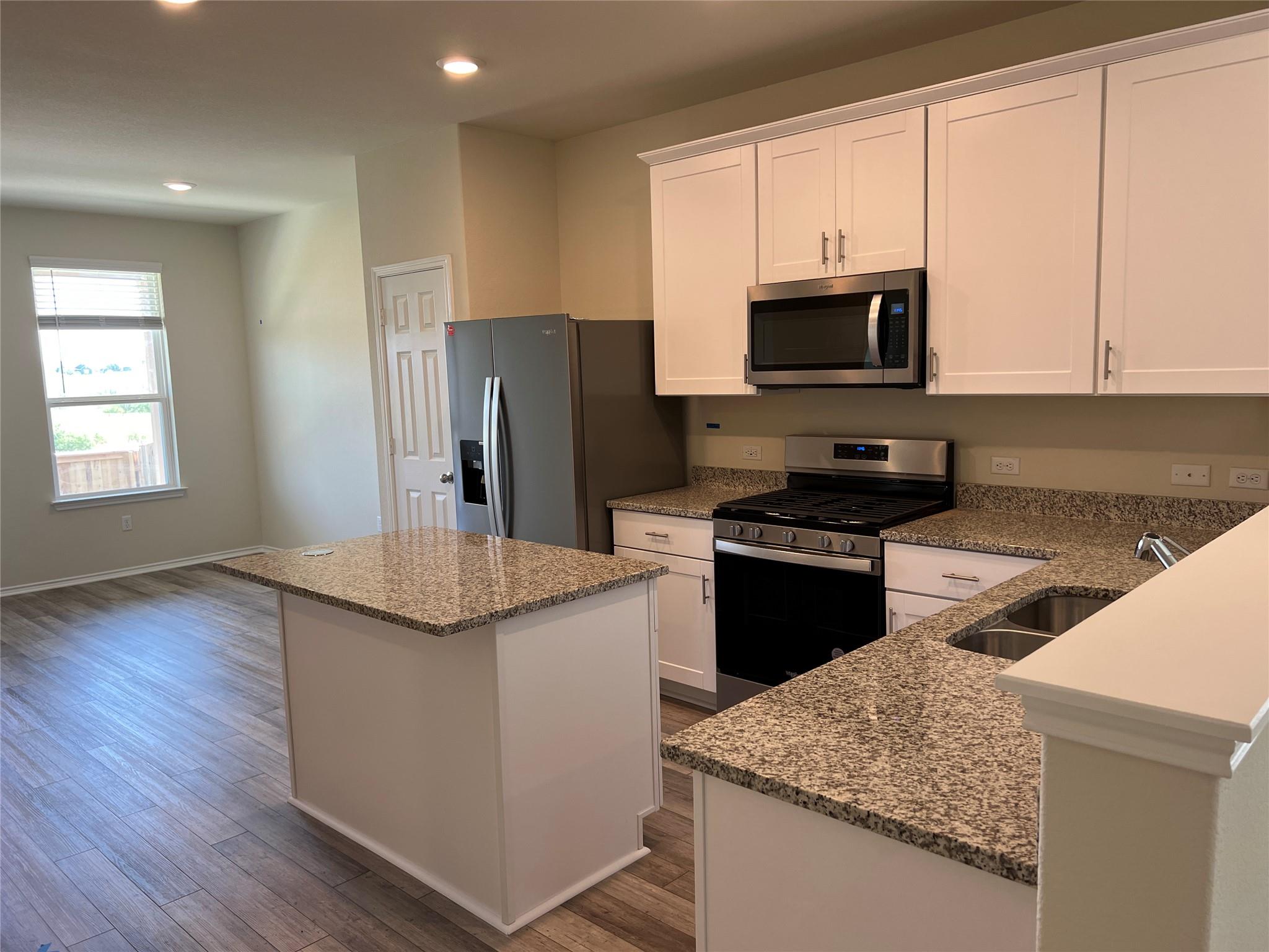 561 Papaya Dr, Buda, TX 78610