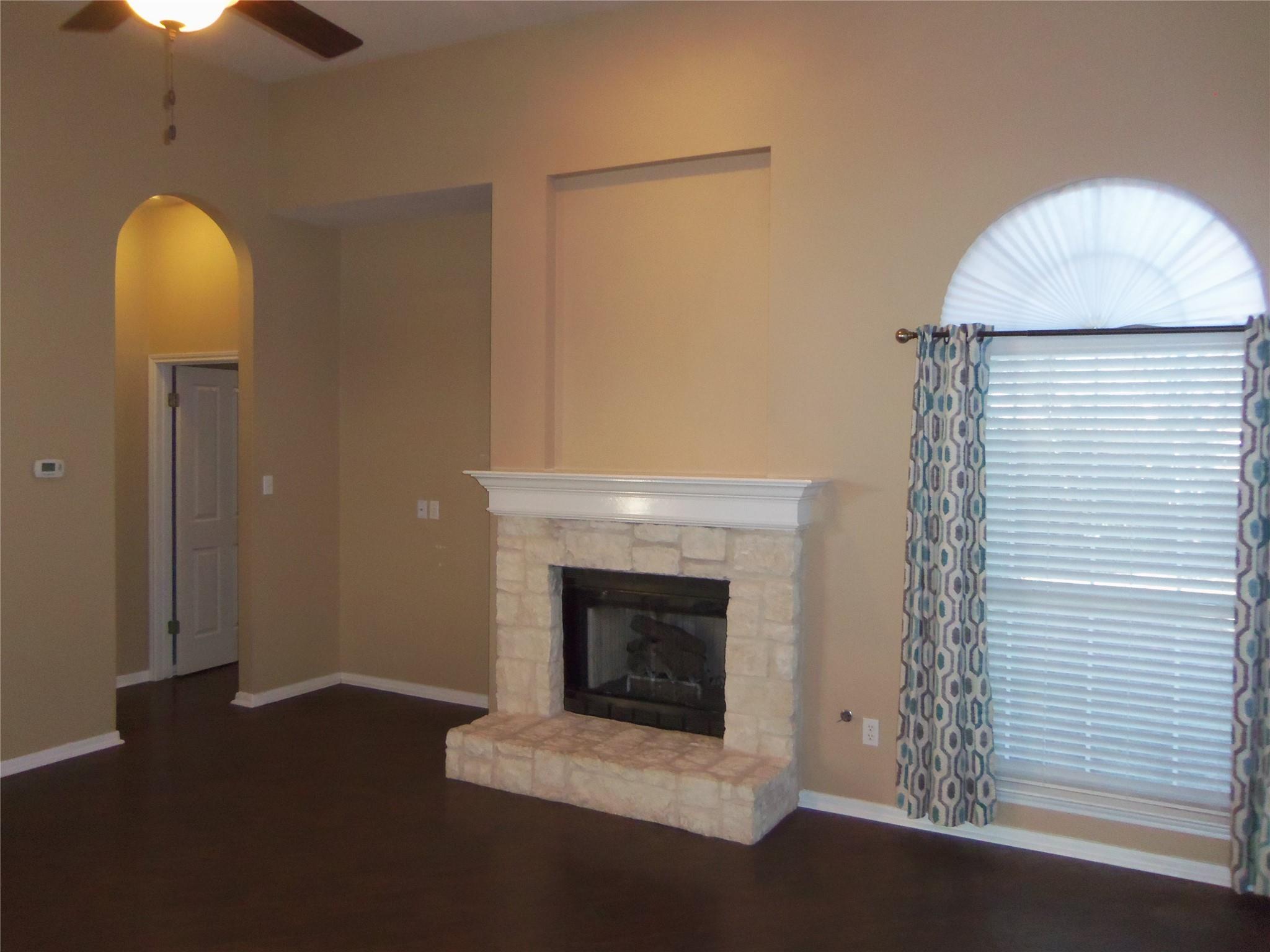 8916 Colberg Dr, Austin, TX 78749