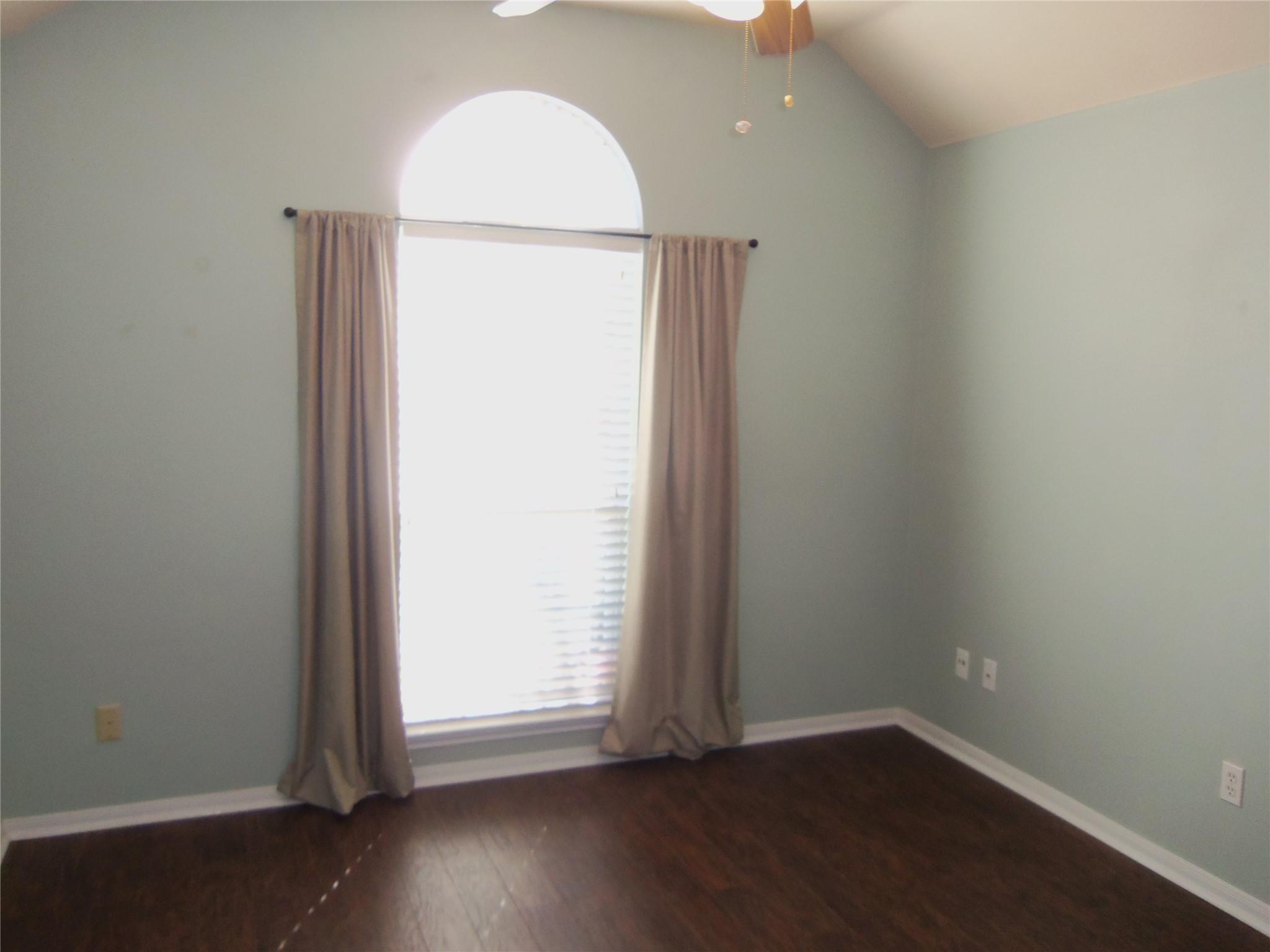 8916 Colberg Dr, Austin, TX 78749