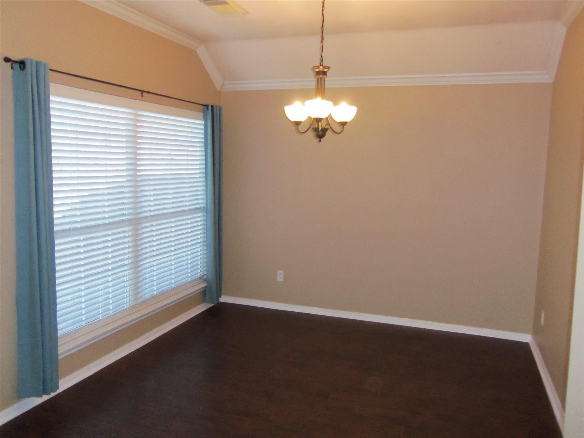 8916 Colberg Dr, Austin, TX 78749