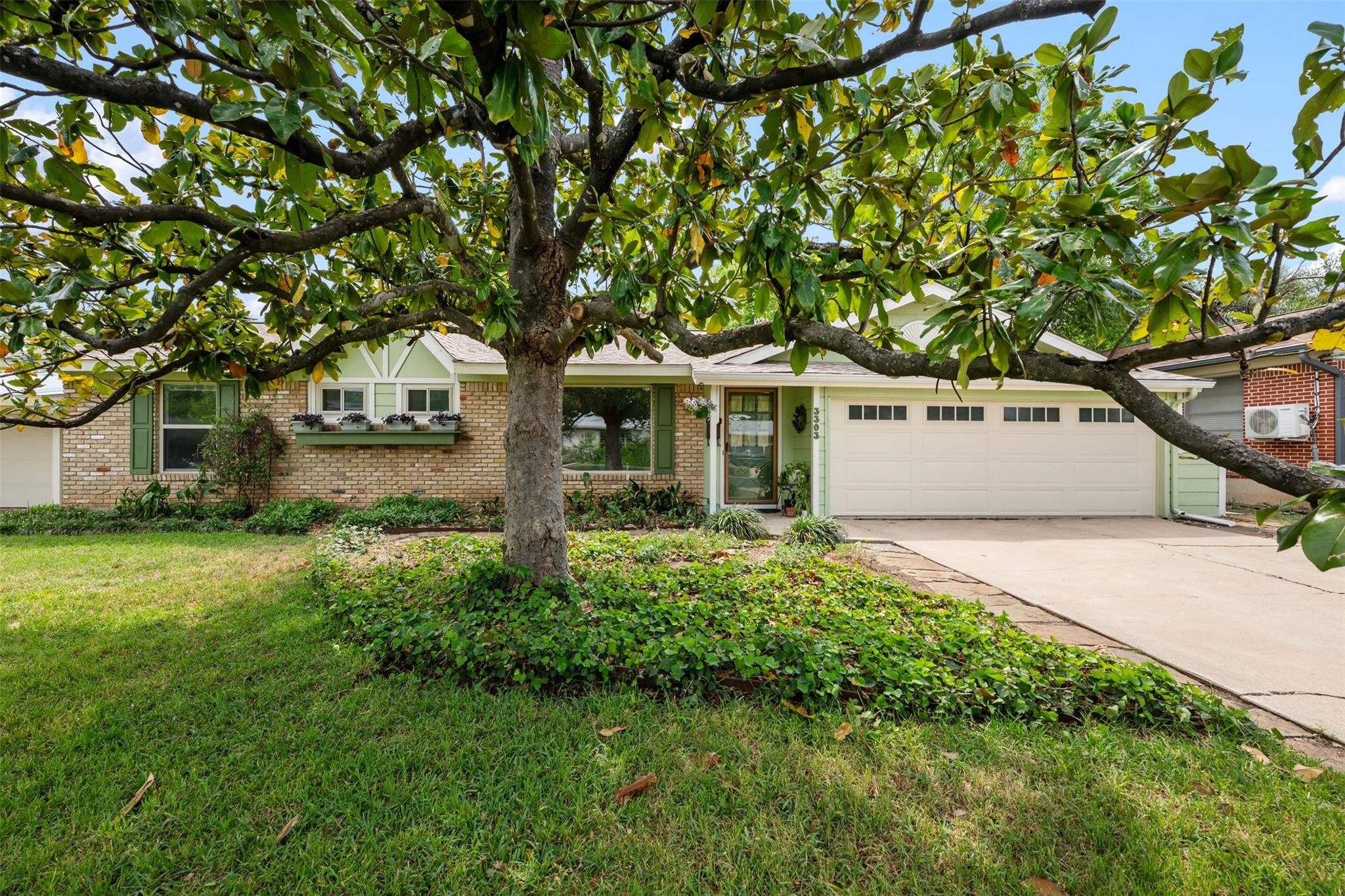 3303 Stardust Dr, Austin, TX 78757