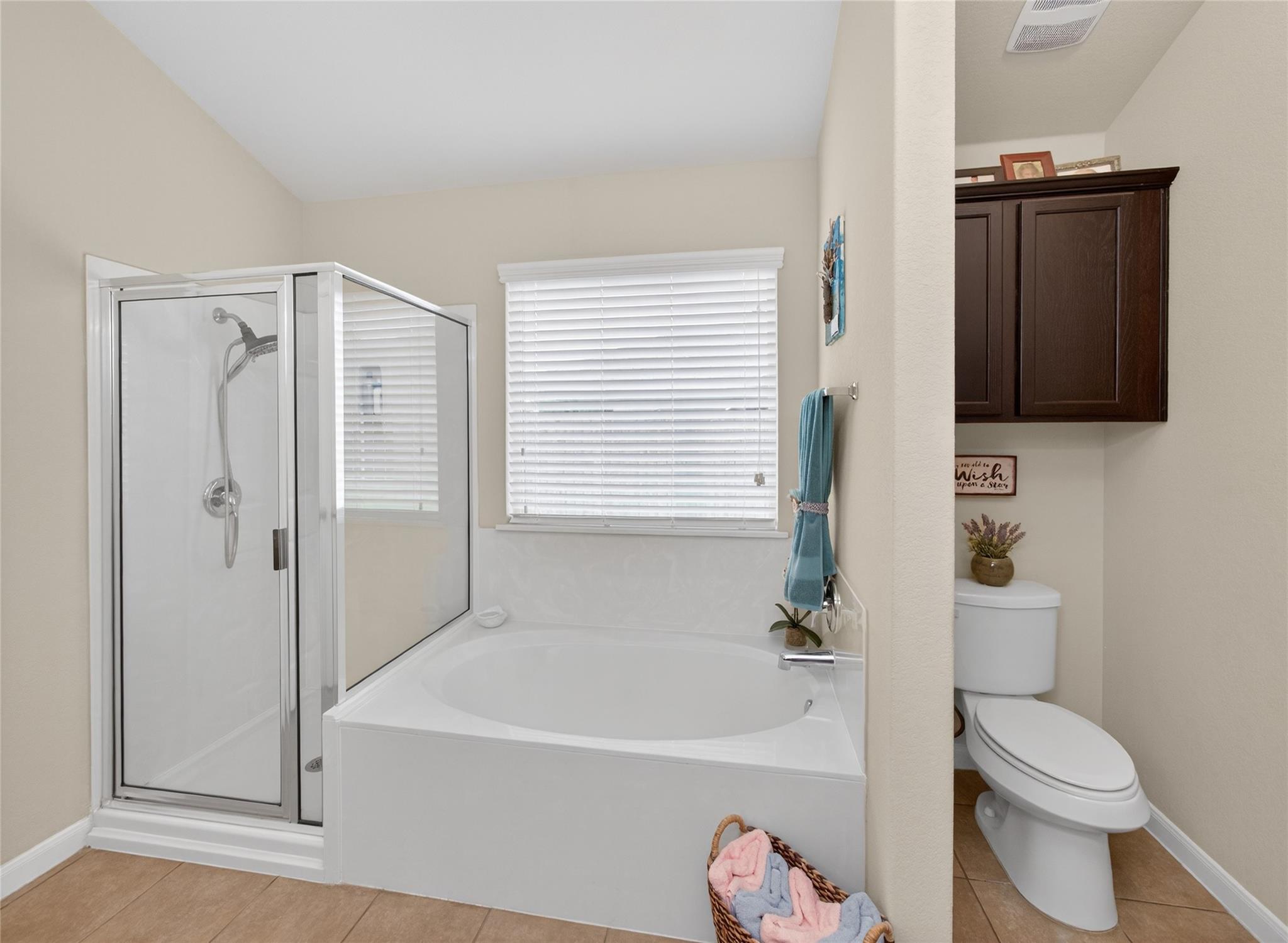 614 Lantana Ave, Lockhart, TX 78644