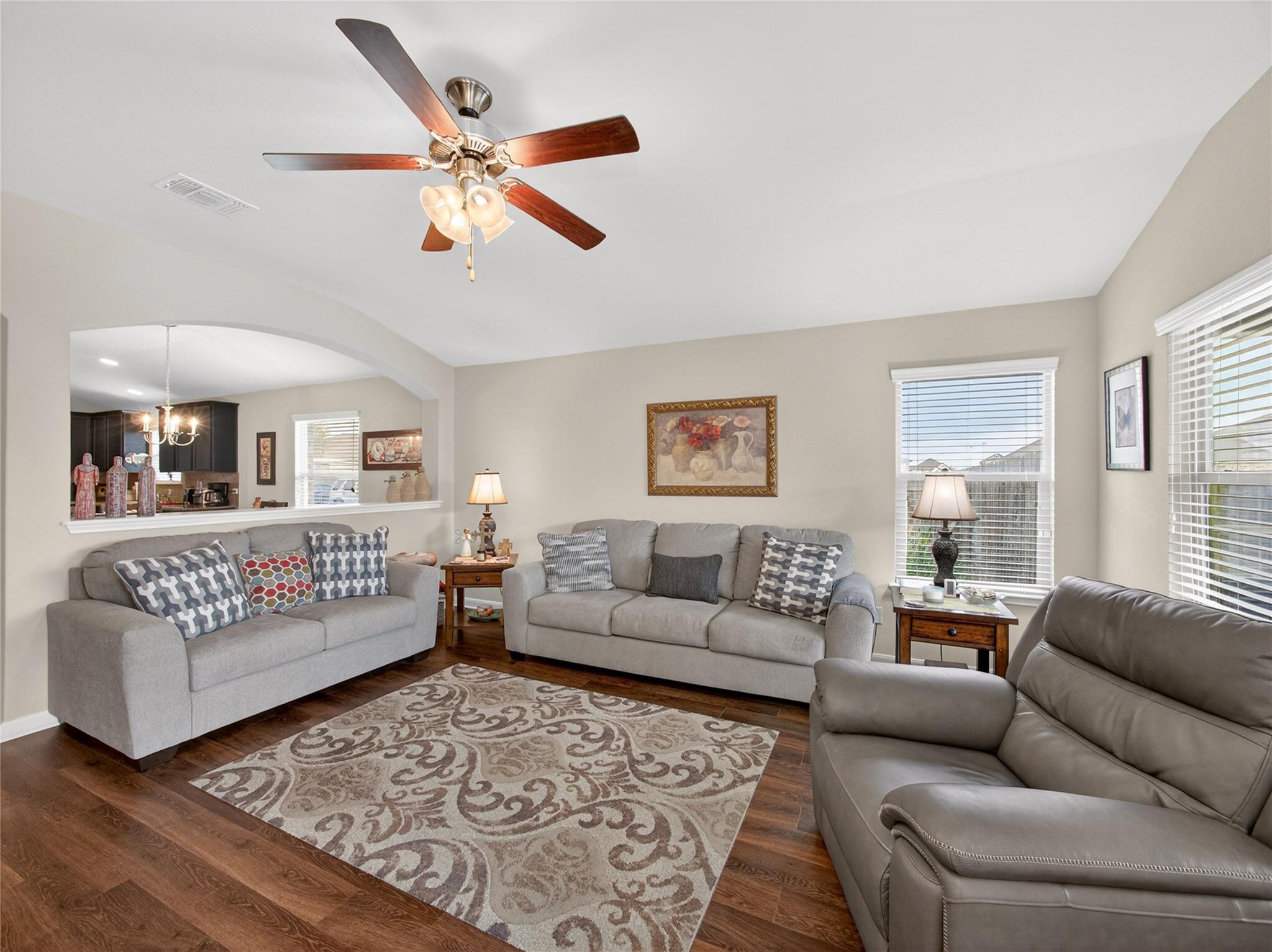 614 Lantana Ave, Lockhart, TX 78644