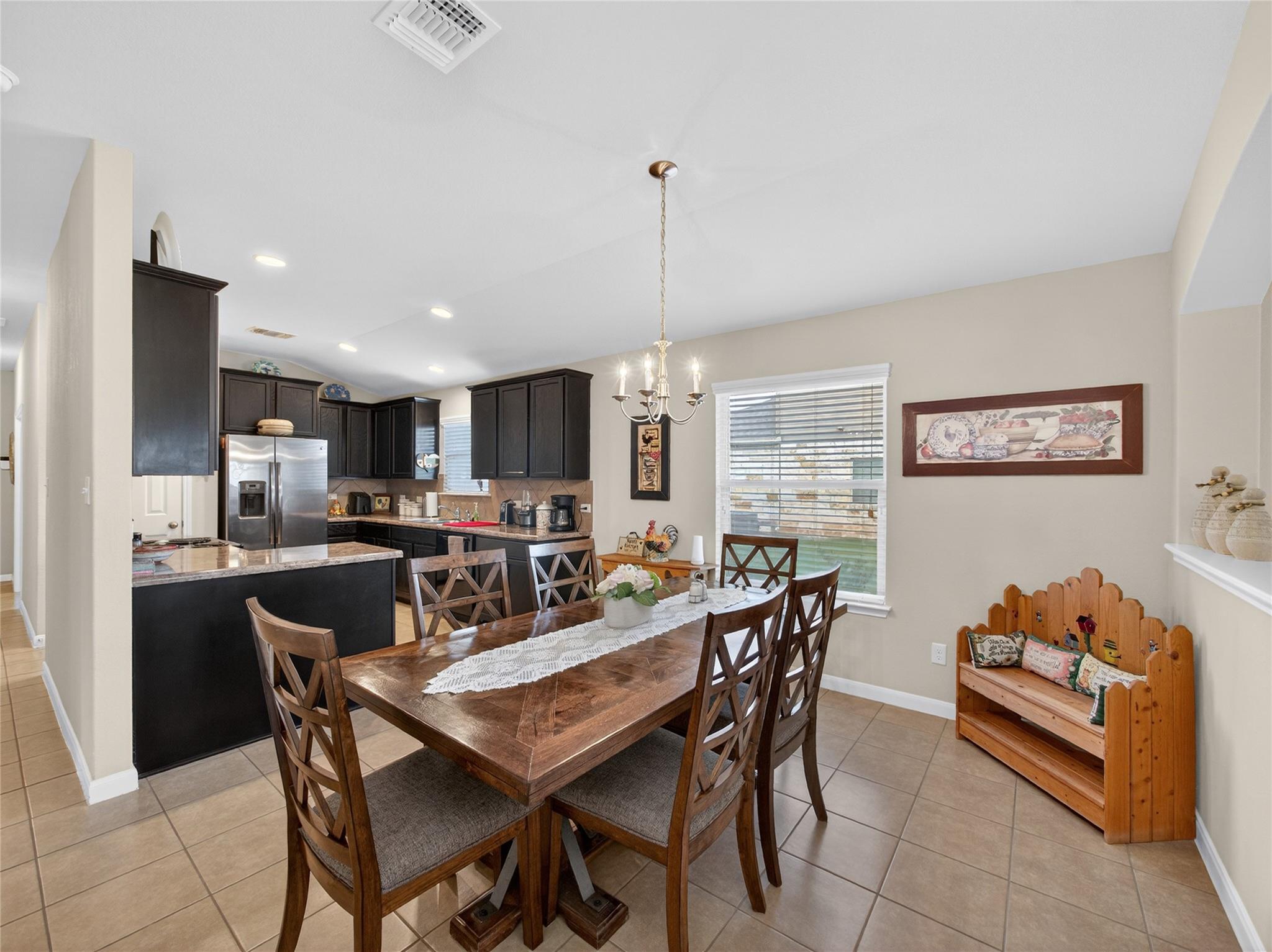 614 Lantana Ave, Lockhart, TX 78644