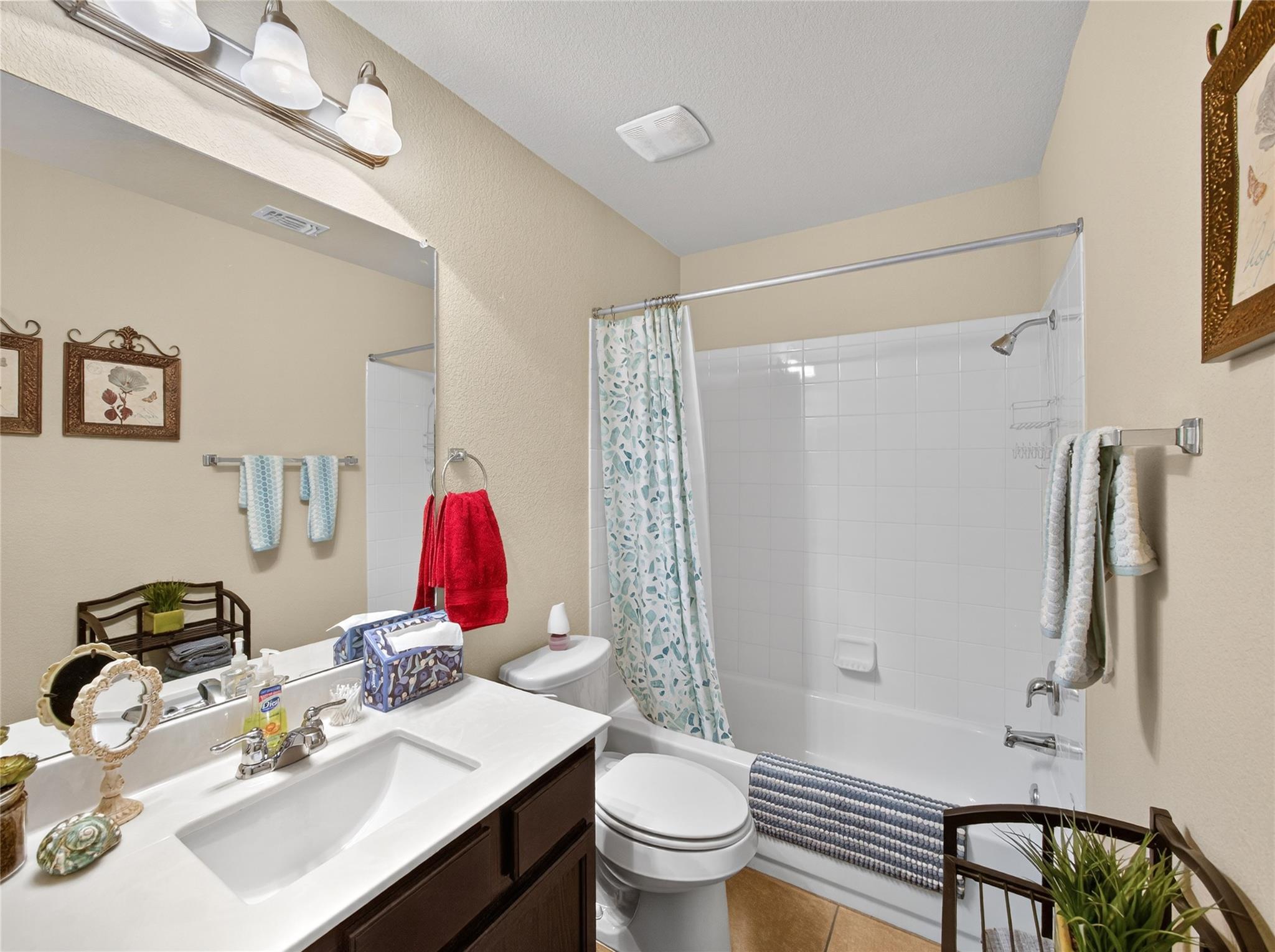 614 Lantana Ave, Lockhart, TX 78644