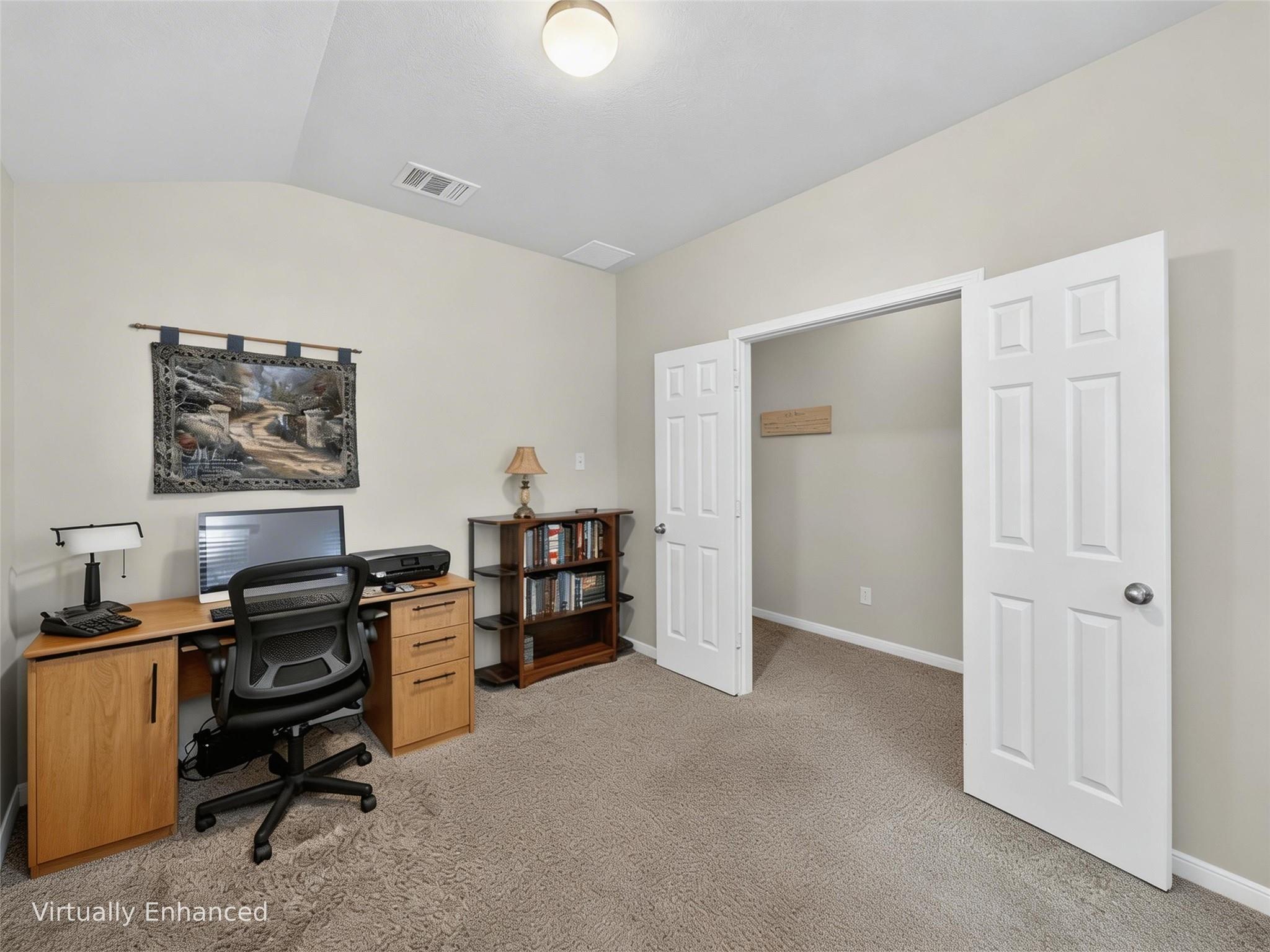 614 Lantana Ave, Lockhart, TX 78644