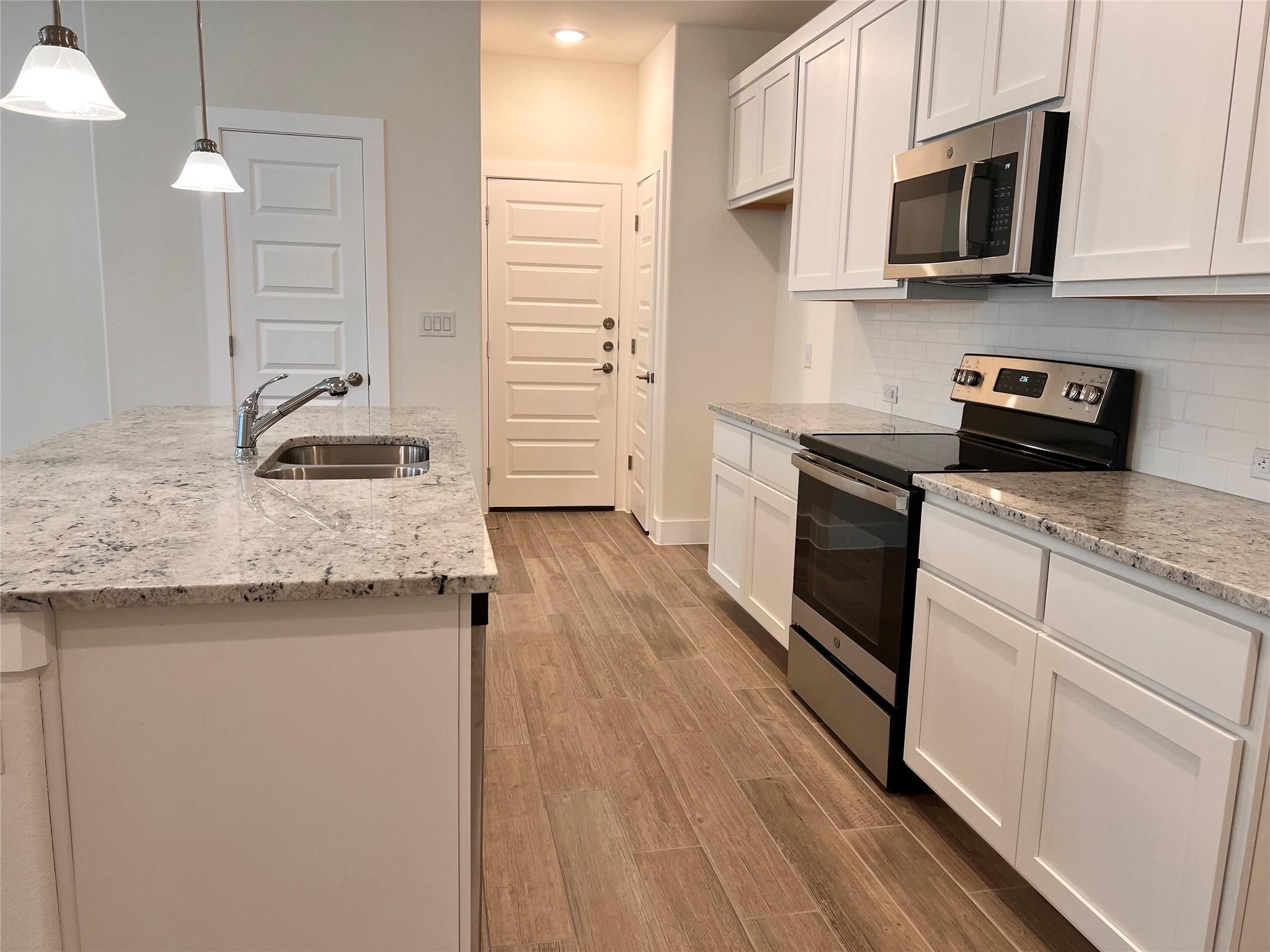 442 Parkline Dr # 31B, Georgetown, TX 78626