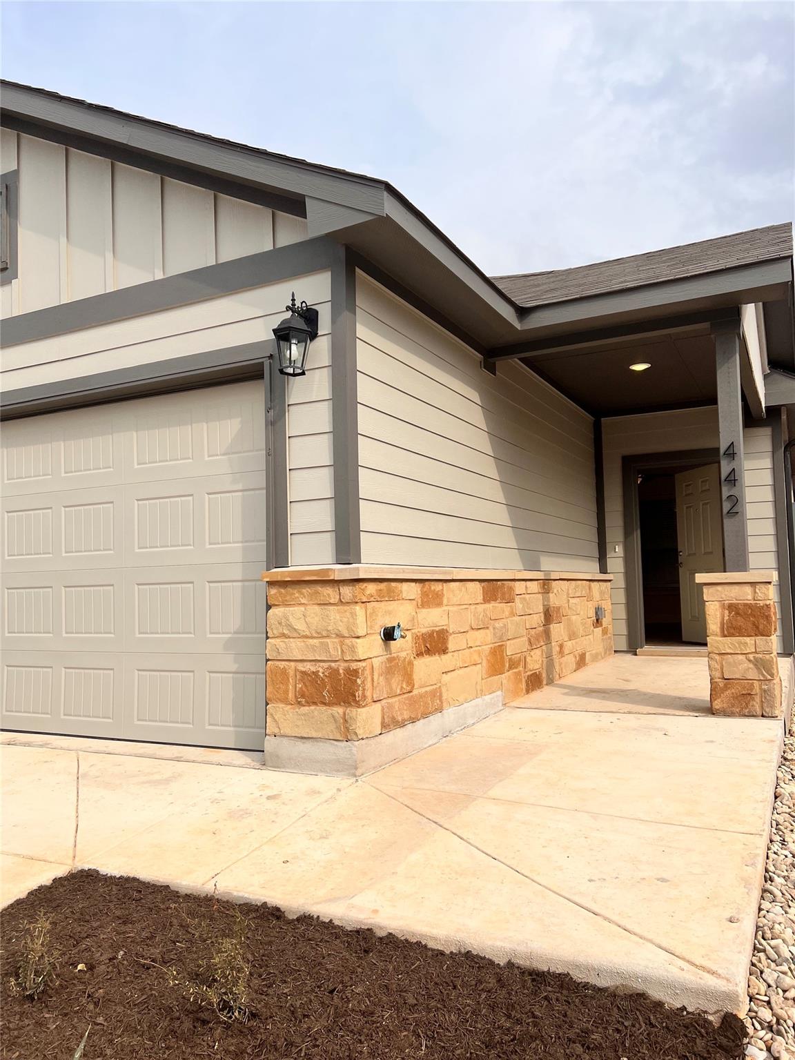 442 Parkline Dr # 31B, Georgetown, TX 78626