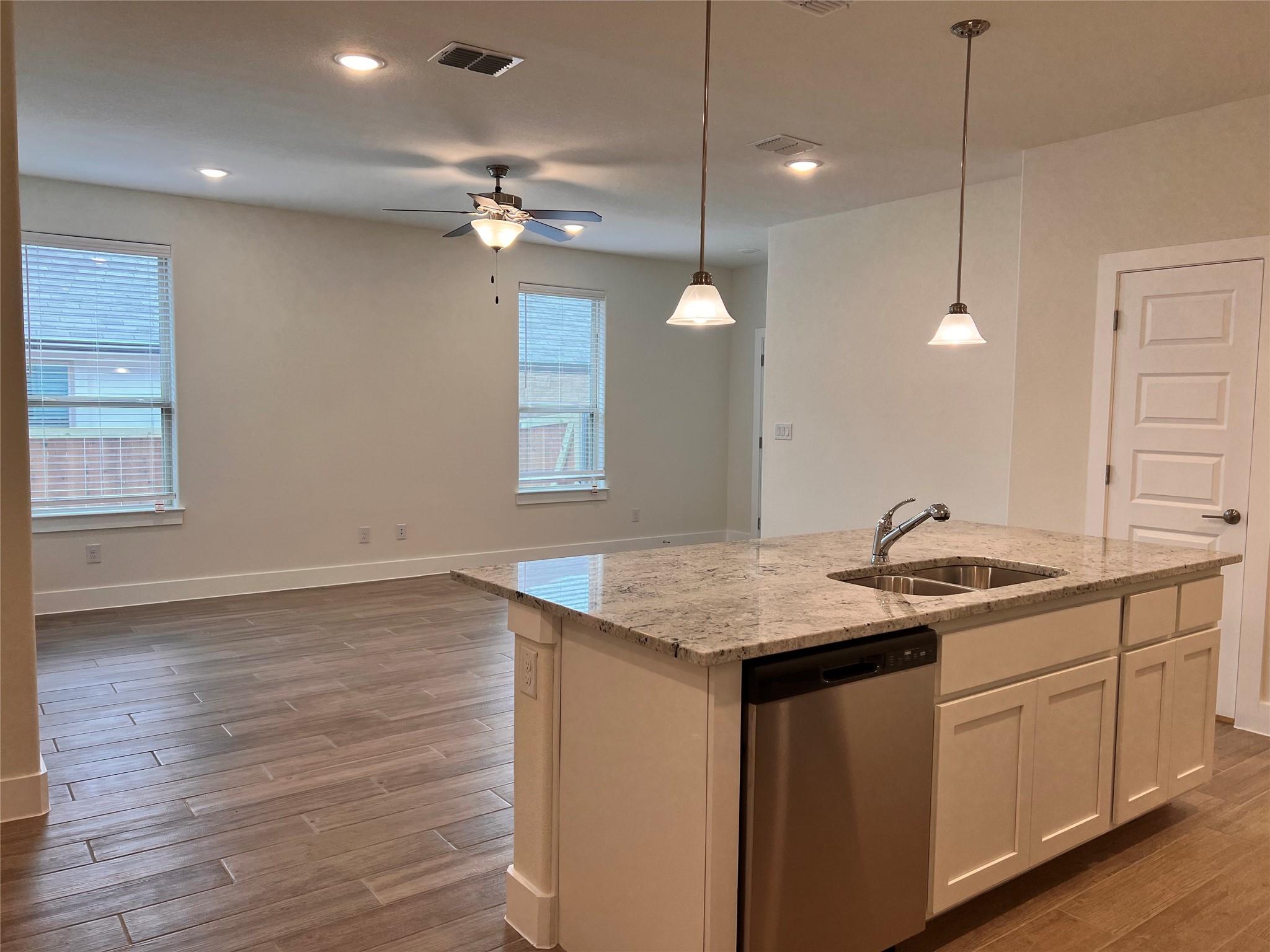 442 Parkline Dr # 31B, Georgetown, TX 78626