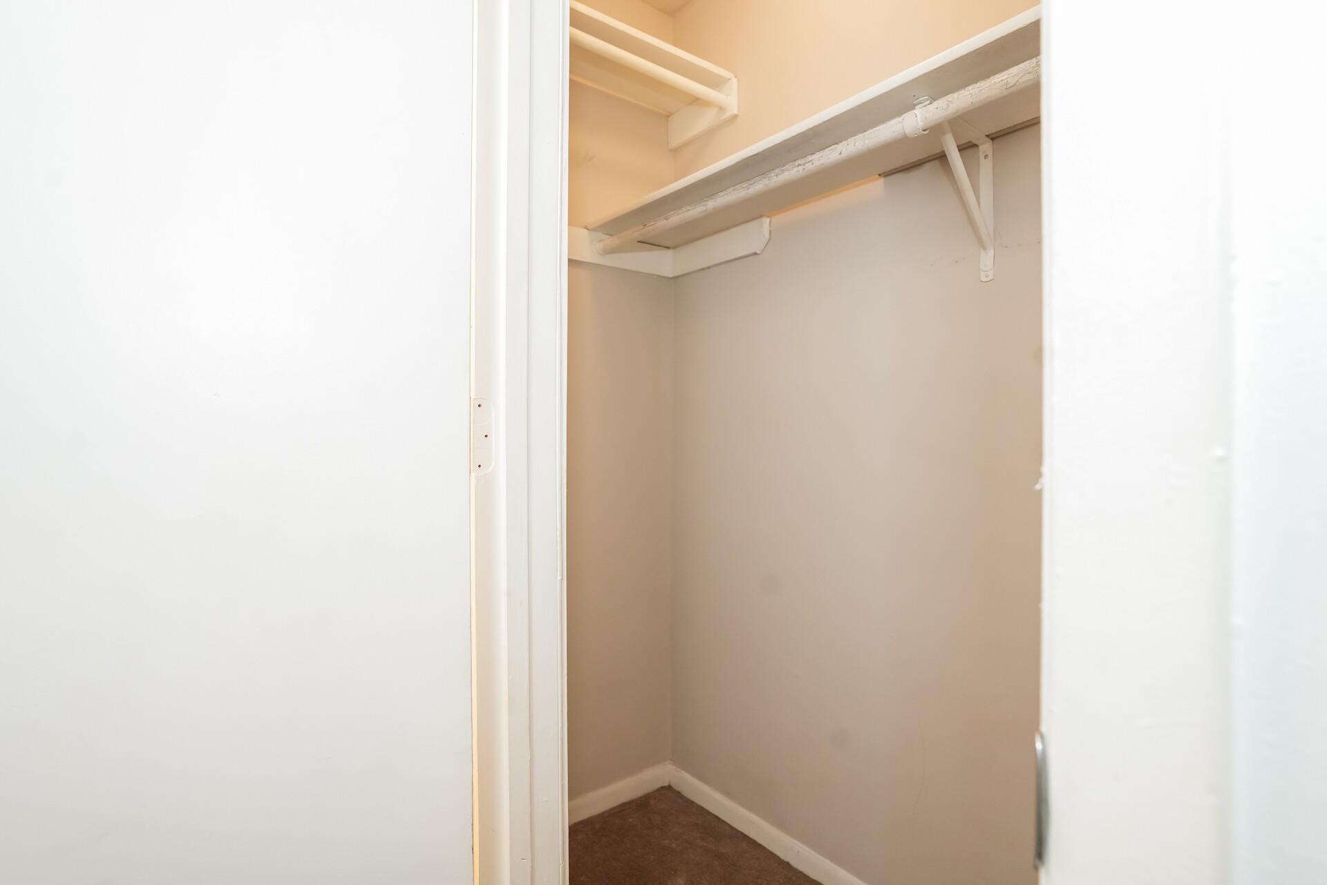 5608 Cougar Dr # 107, Austin, TX 78745