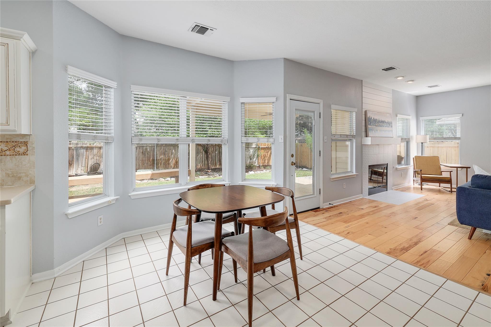 8106 Miller Falls Dr, Round Rock, TX 78681