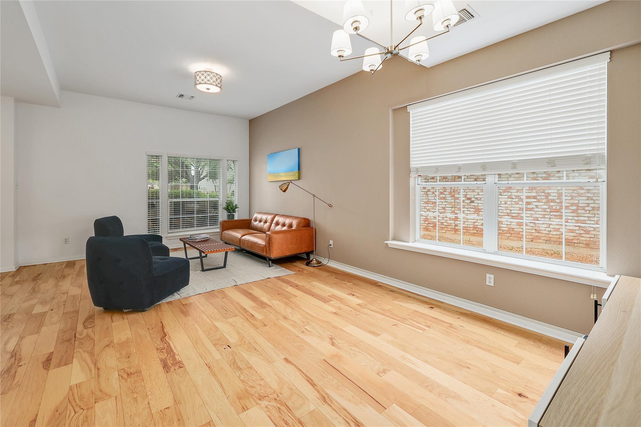 8106 Miller Falls Dr, Round Rock, TX 78681