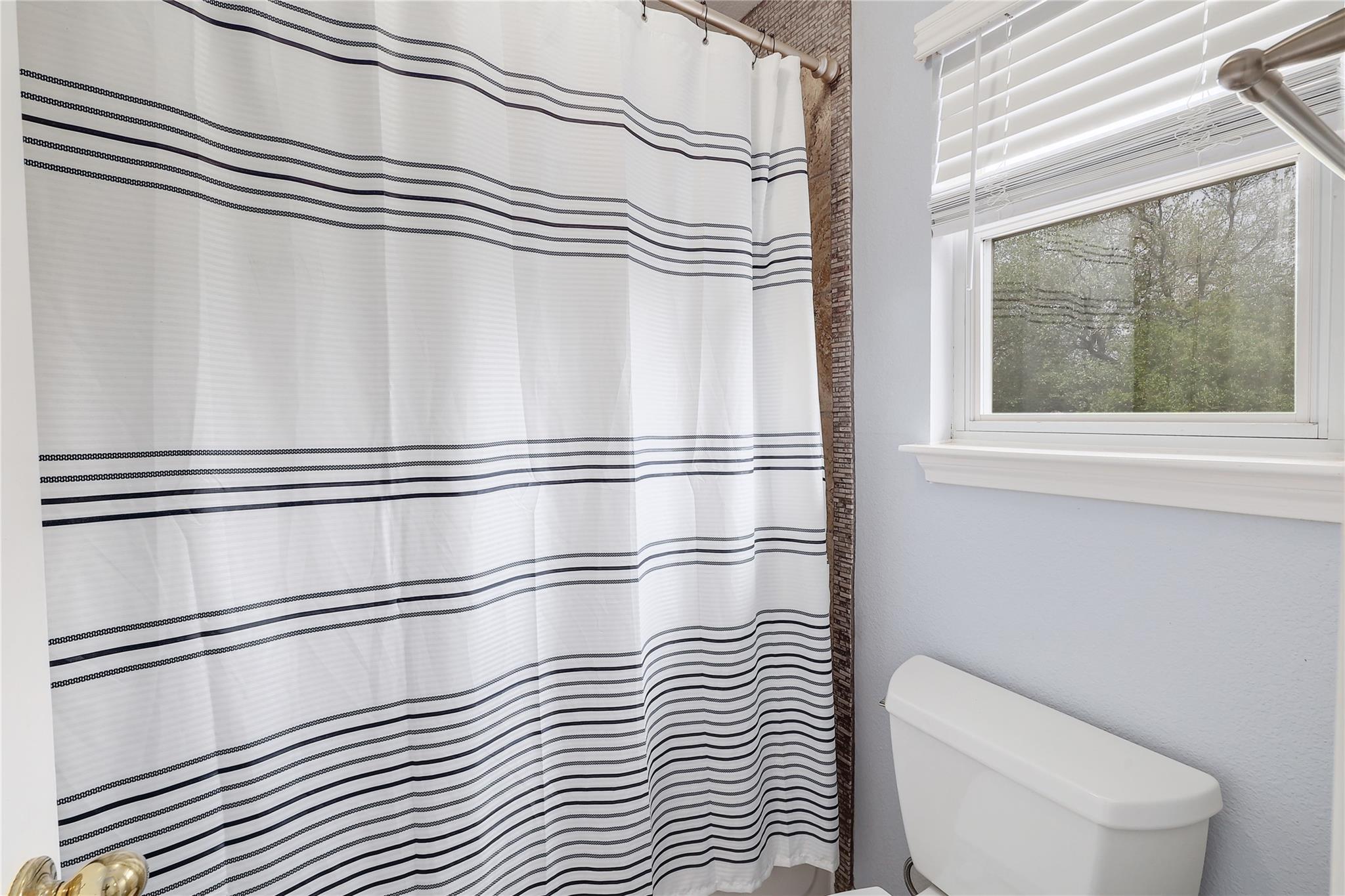 8106 Miller Falls Dr, Round Rock, TX 78681