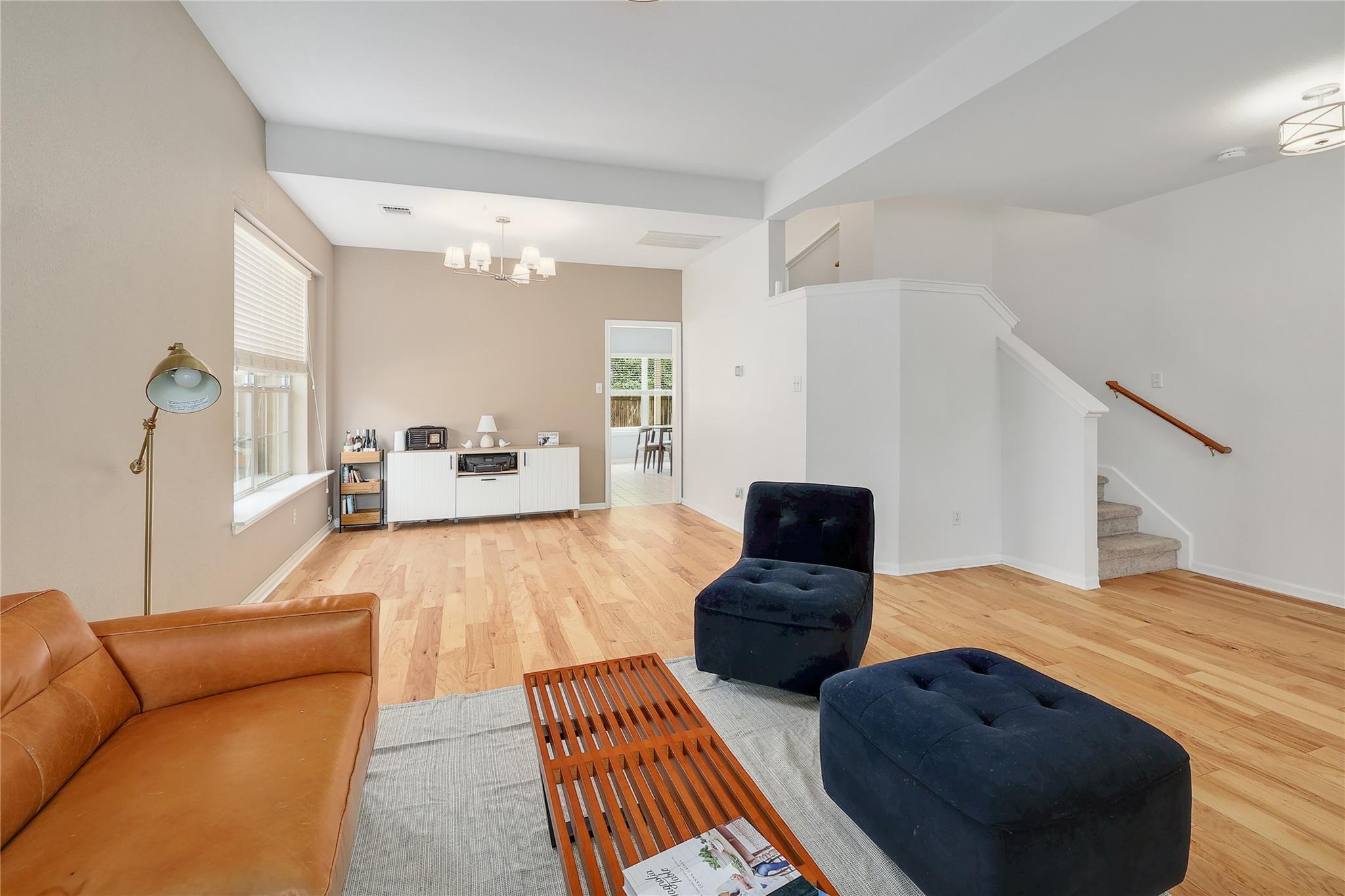 8106 Miller Falls Dr, Round Rock, TX 78681