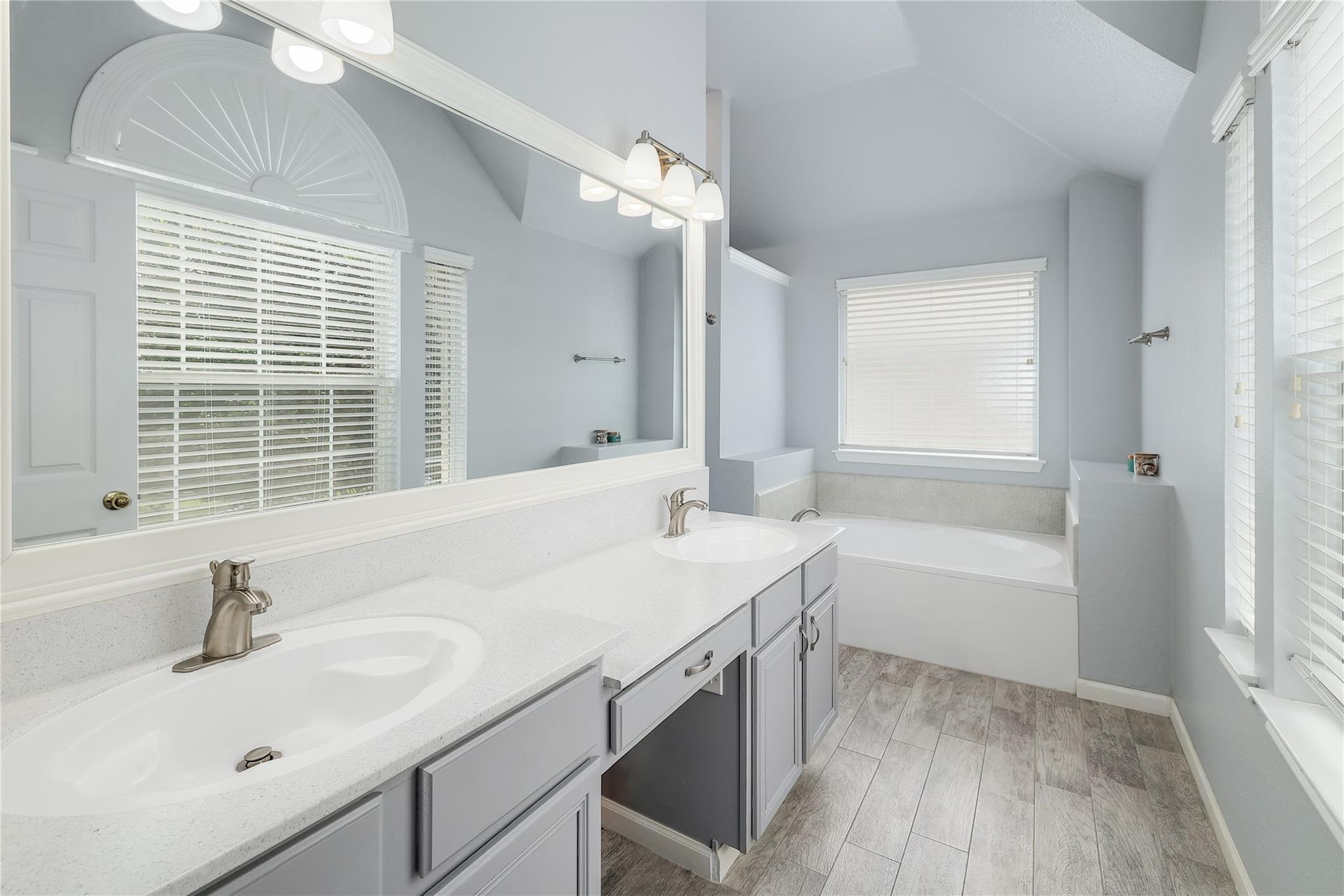 8106 Miller Falls Dr, Round Rock, TX 78681