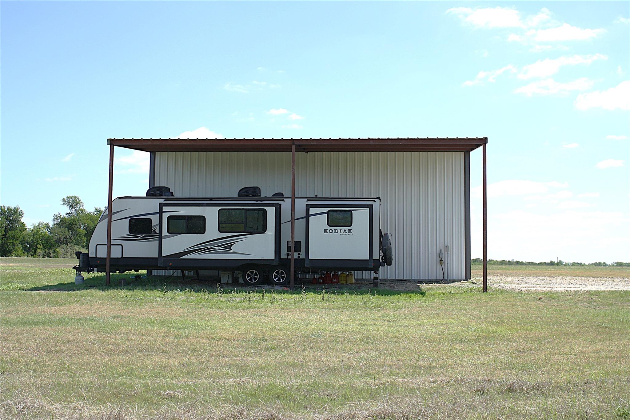 8821 County Road 133, Burlington, TX 76519