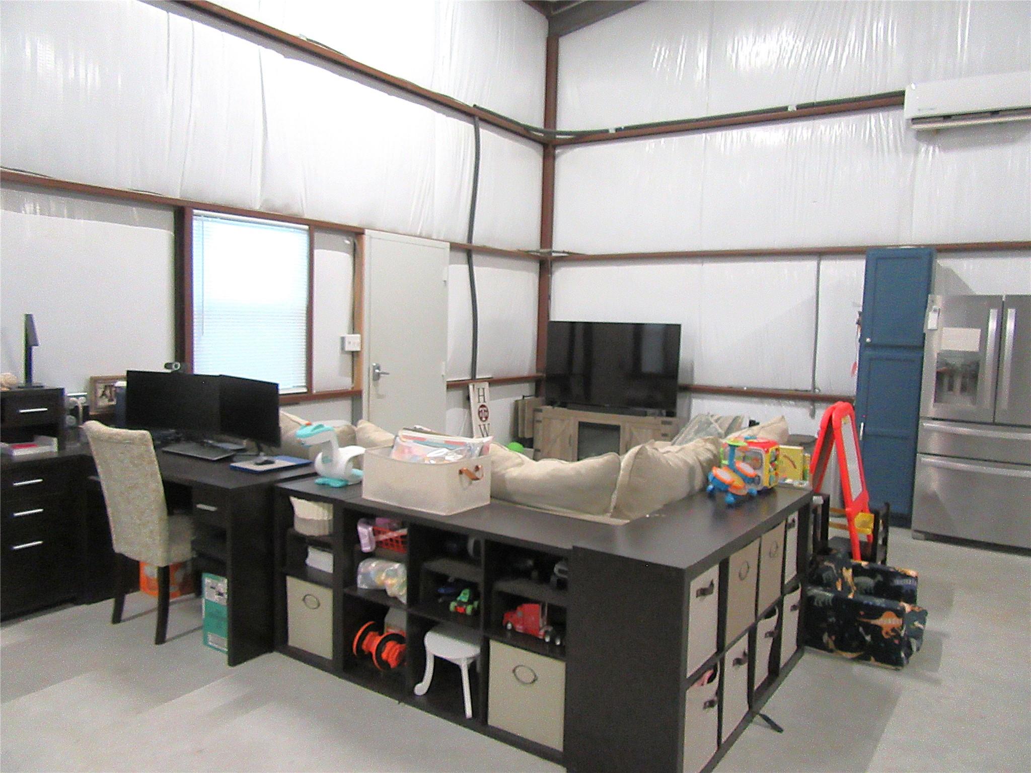 8821 County Road 133, Burlington, TX 76519