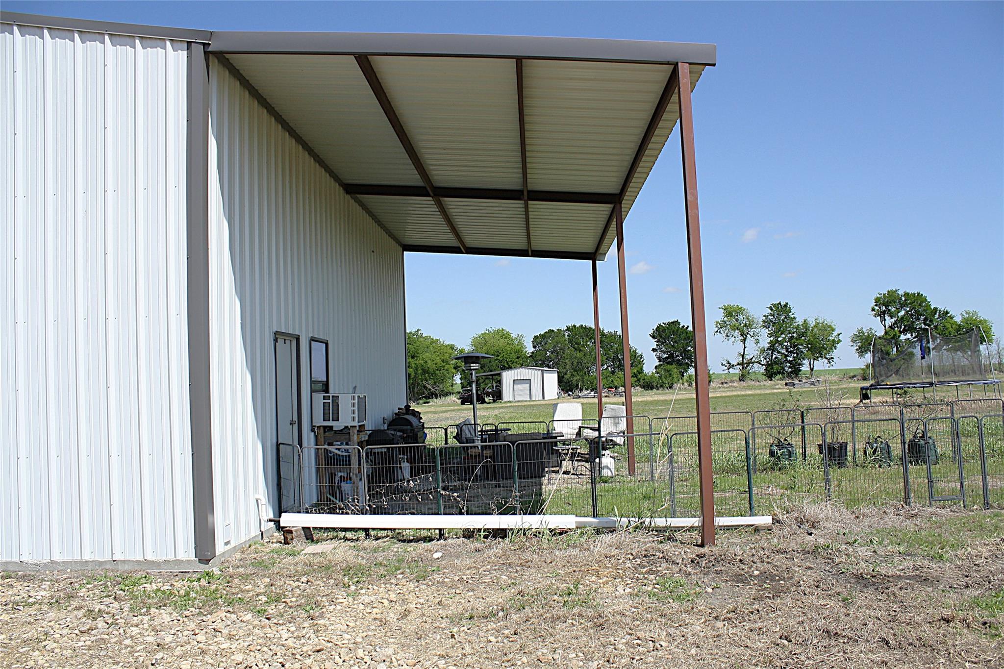 8821 County Road 133, Burlington, TX 76519