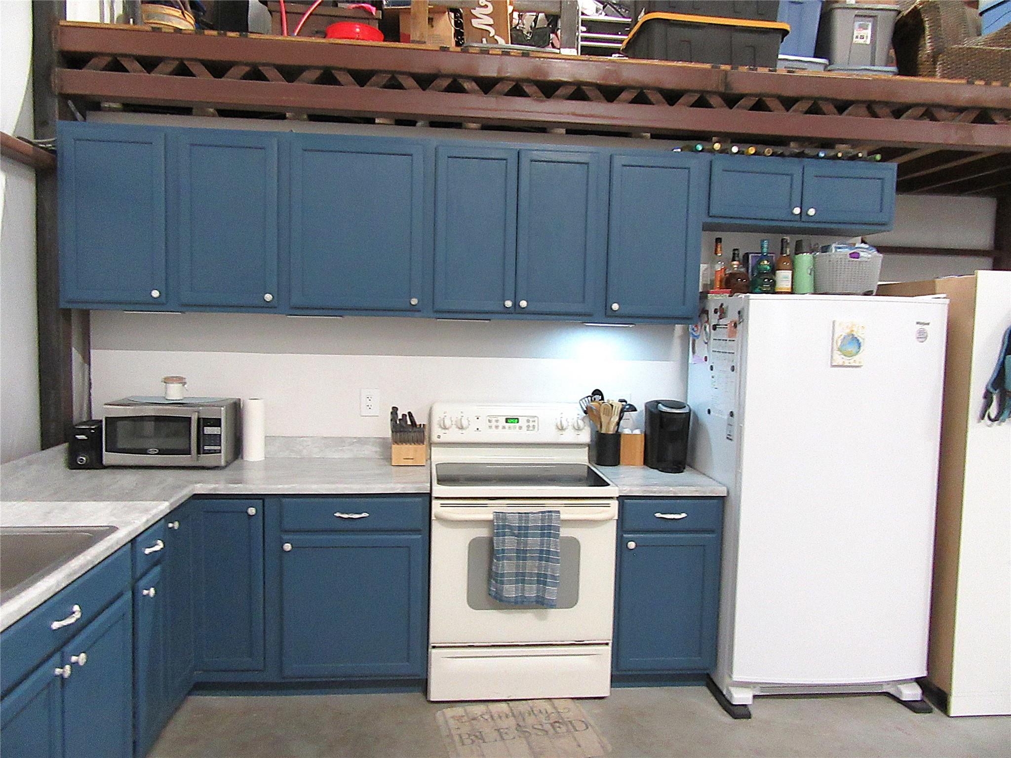 8821 County Road 133, Burlington, TX 76519