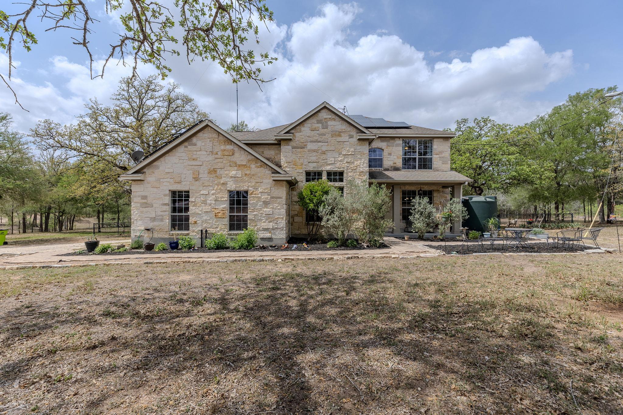 202 The Oaks Blvd, Elgin, TX 78621