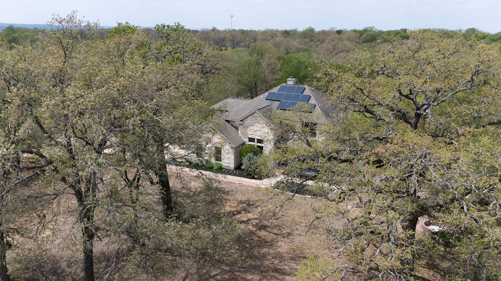 202 The Oaks Blvd, Elgin, TX 78621