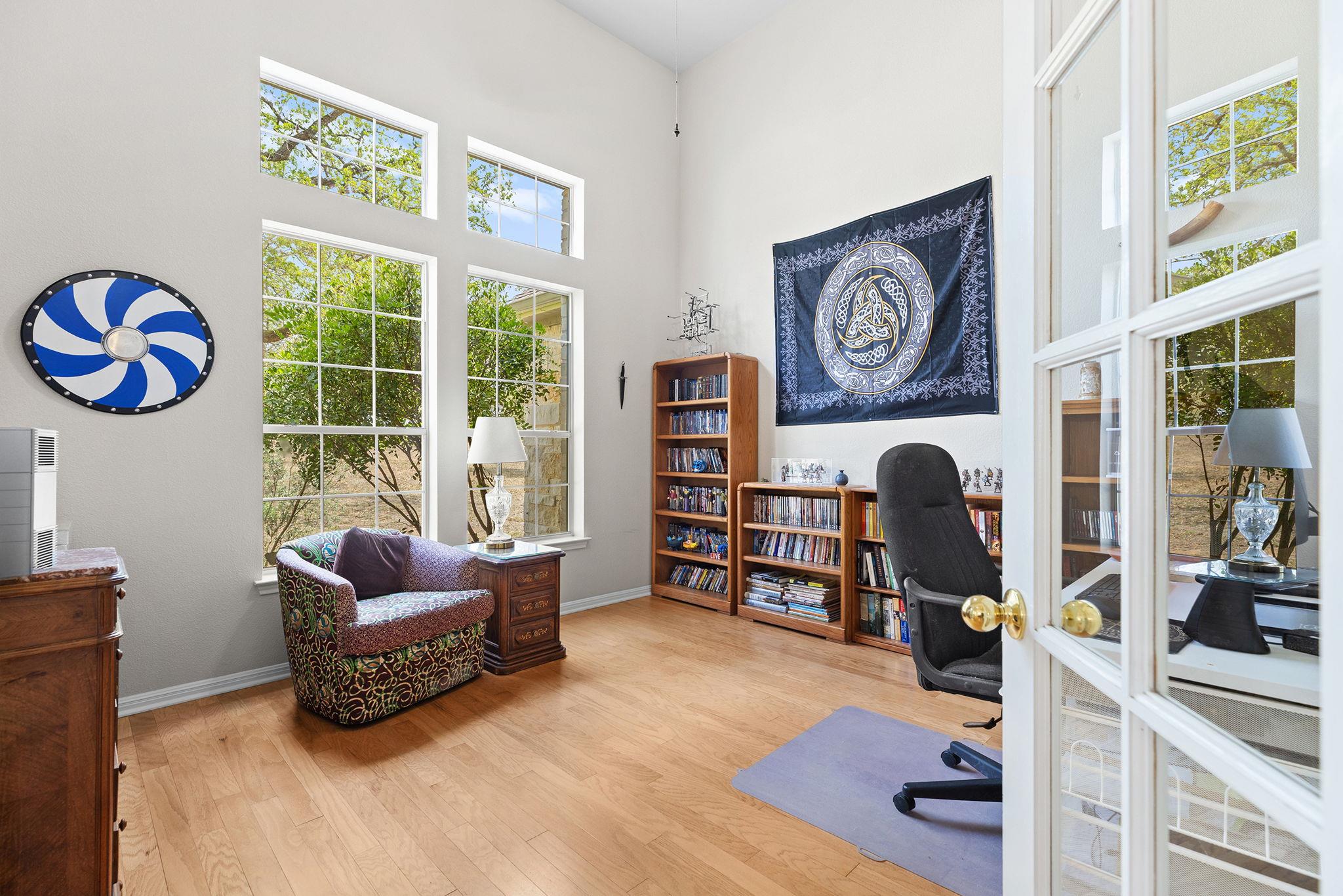 202 The Oaks Blvd, Elgin, TX 78621