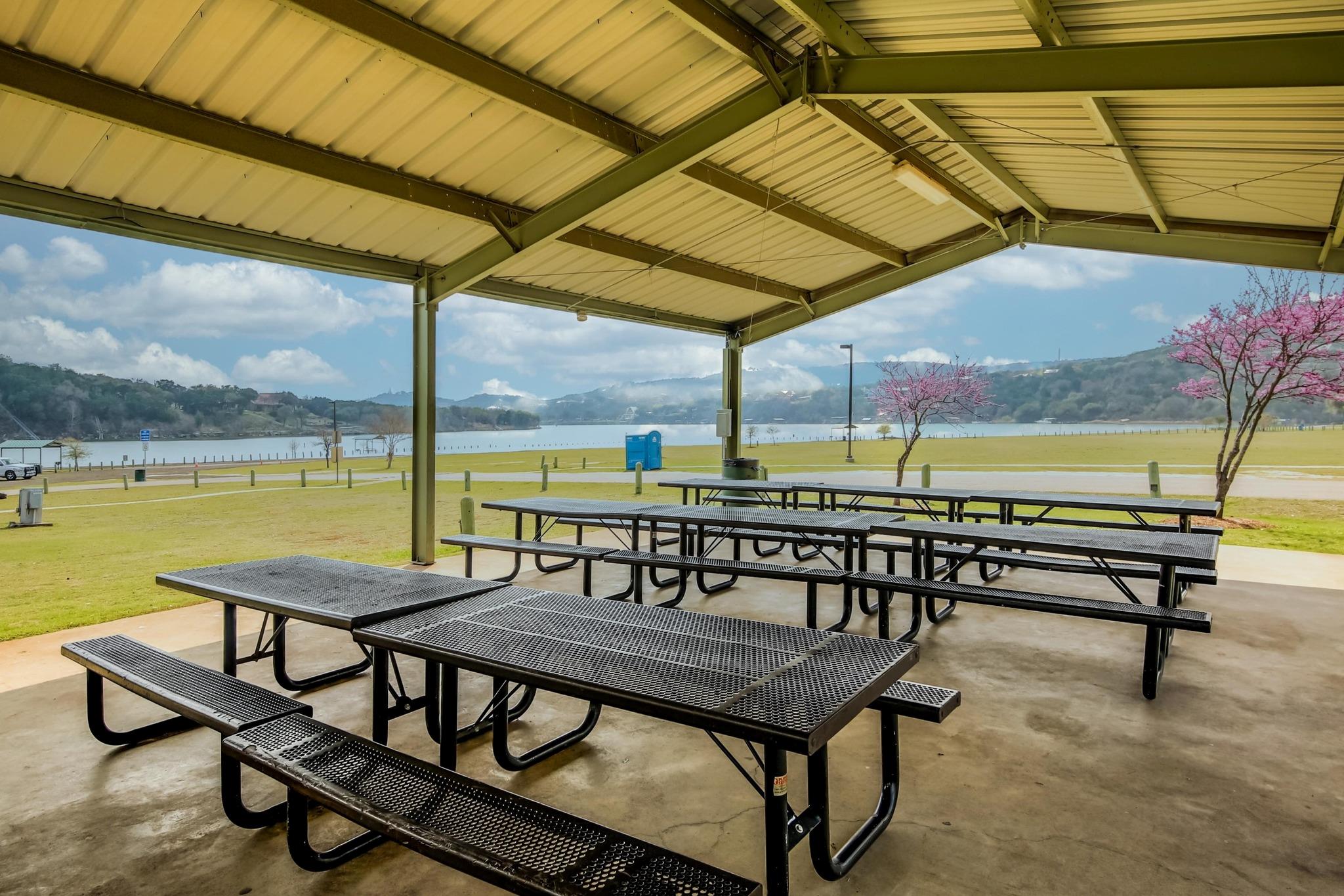 11013 Travis Dr, Jonestown, TX 78645