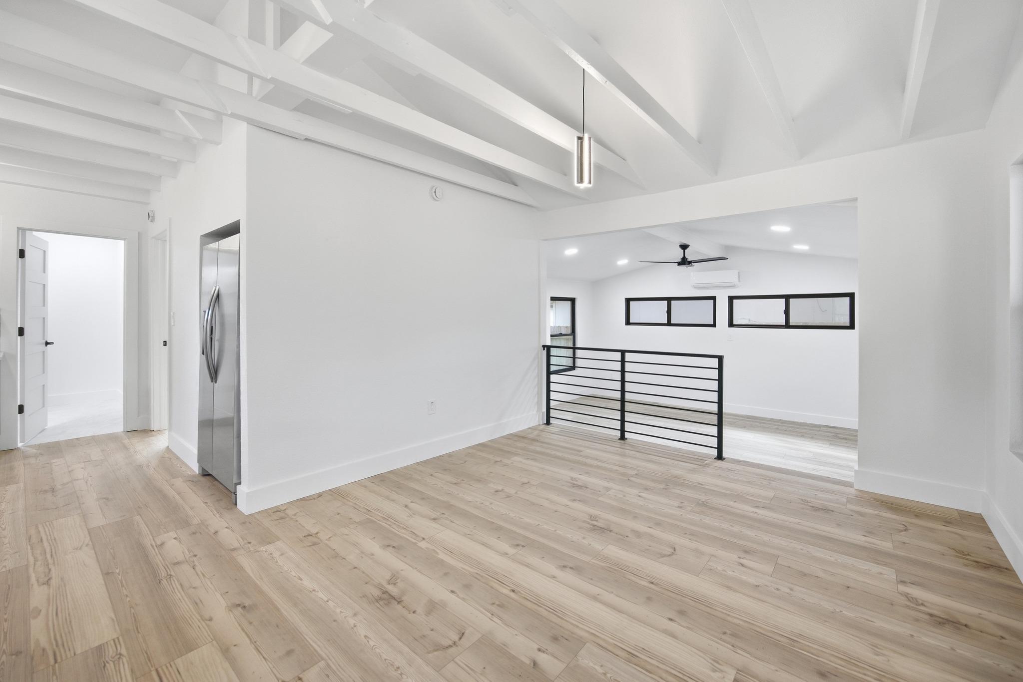 11013 Travis Dr, Jonestown, TX 78645