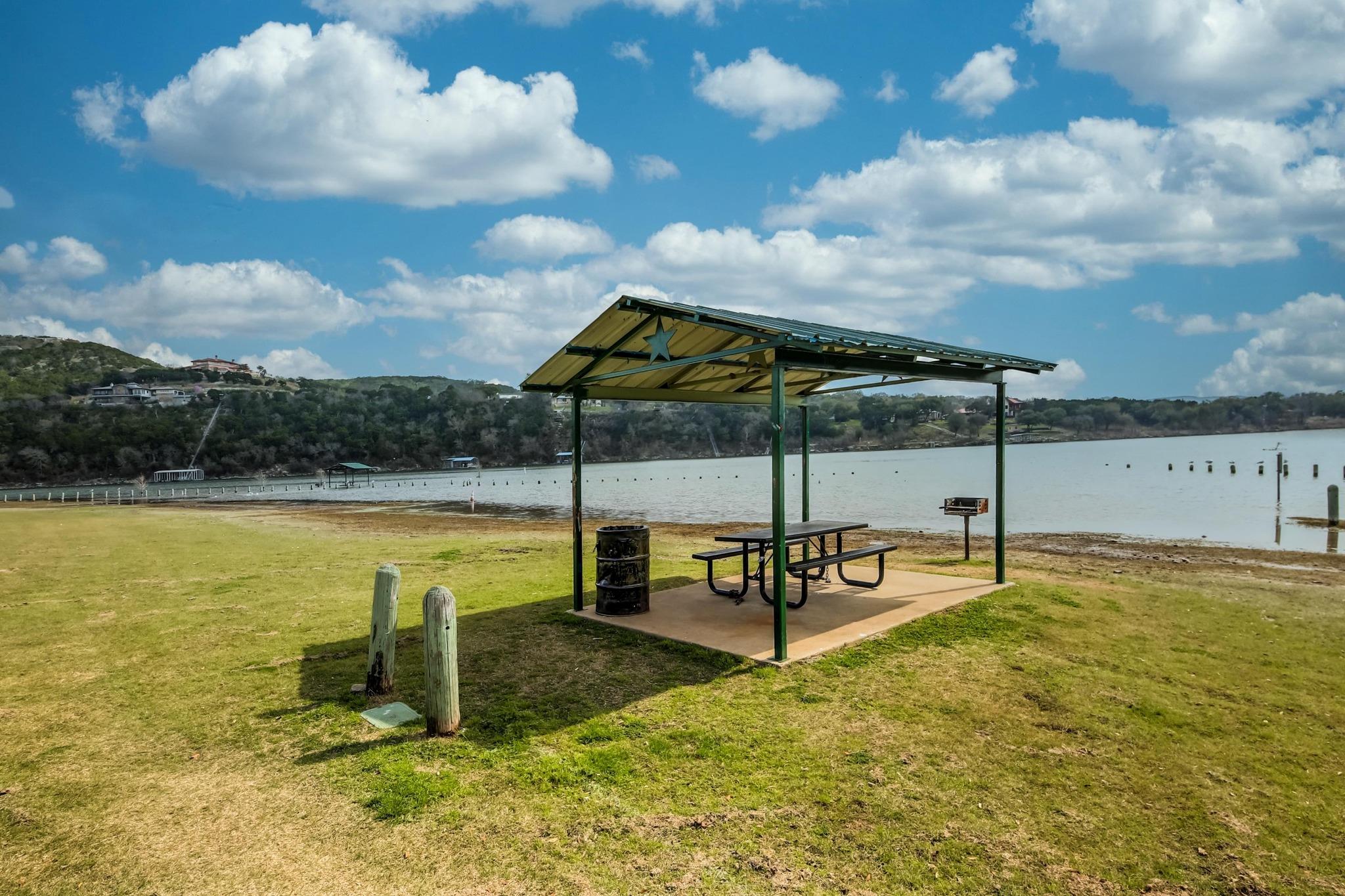 11013 Travis Dr, Jonestown, TX 78645